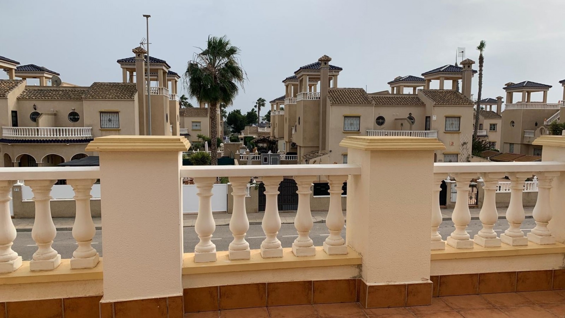 Resale - Villa - Guardamar del Segura - El Raso