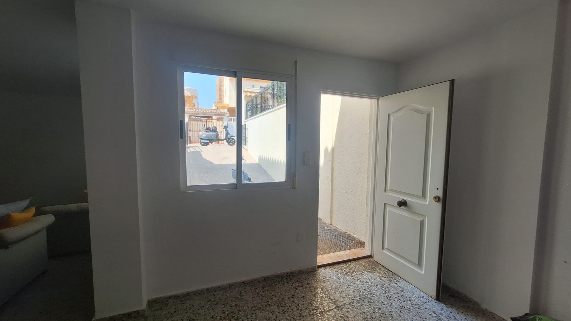 Resale - Villa - Guardamar del Segura - El Raso