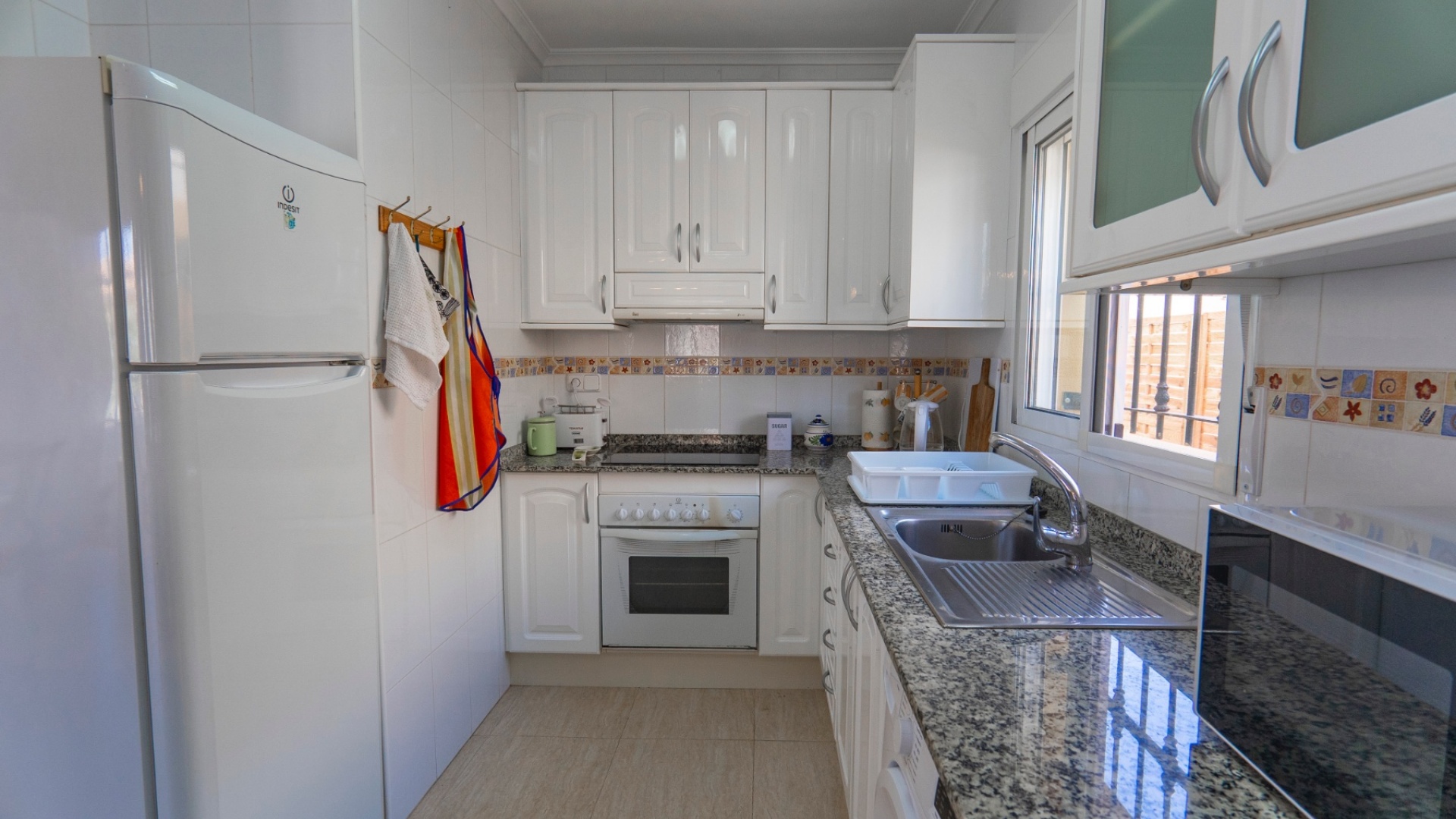 Resale - Villa - Guardamar del Segura - El Raso