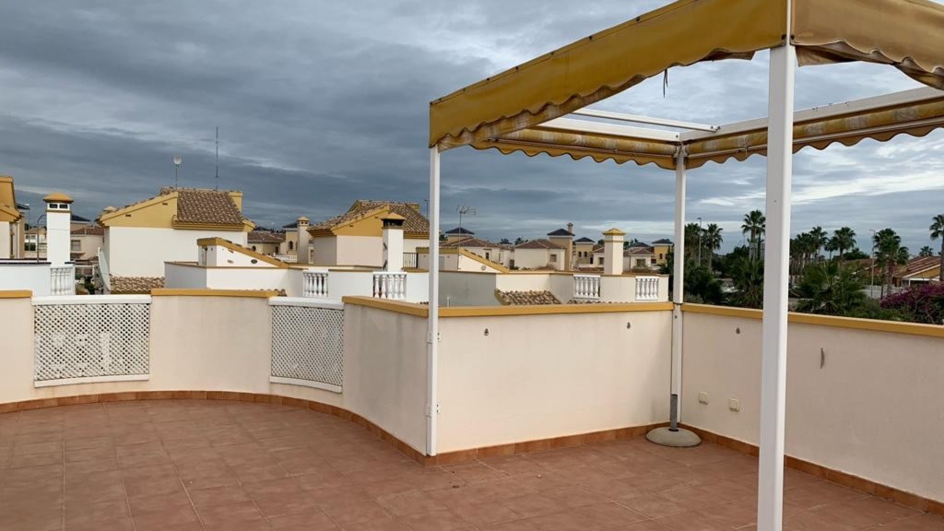 Resale - Villa - Guardamar del Segura - El Raso