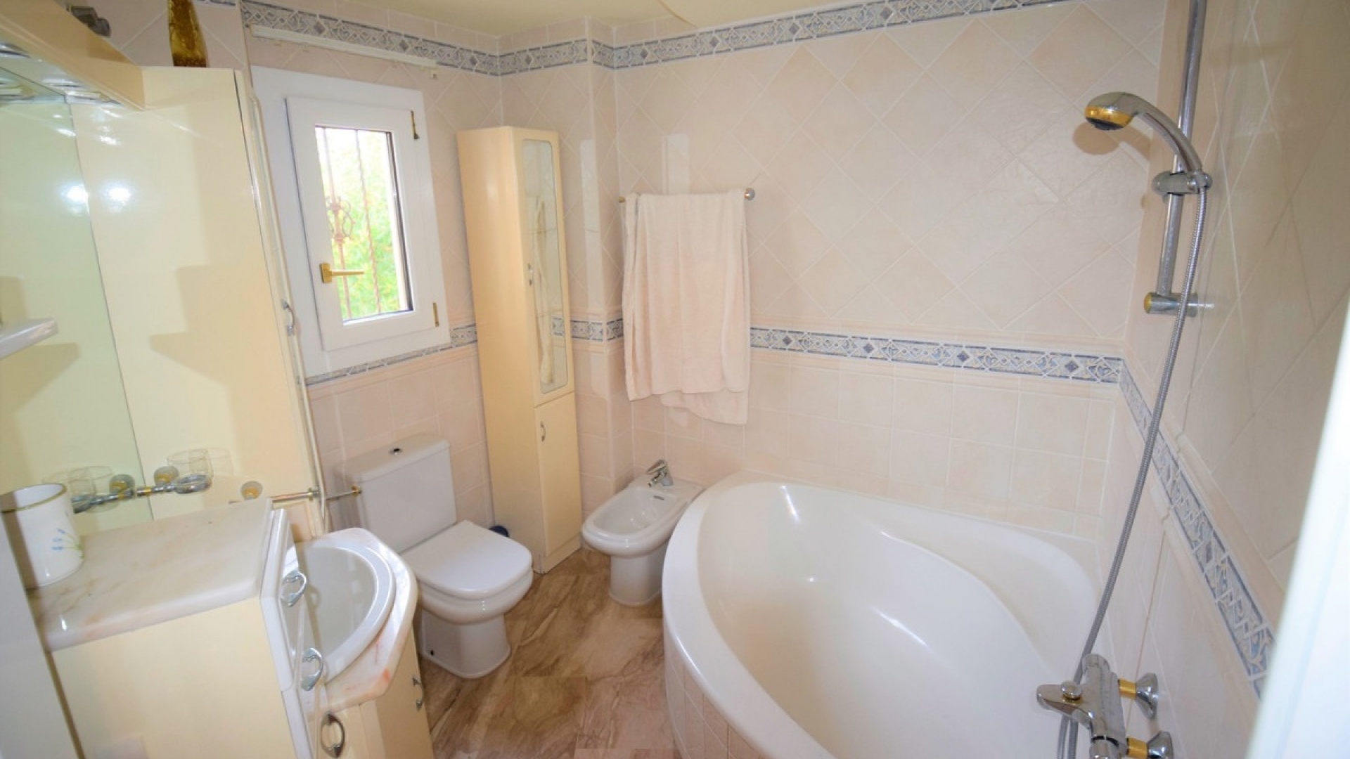 Resale - Villa - Guardamar del Segura - Guardamar del Segura Centro