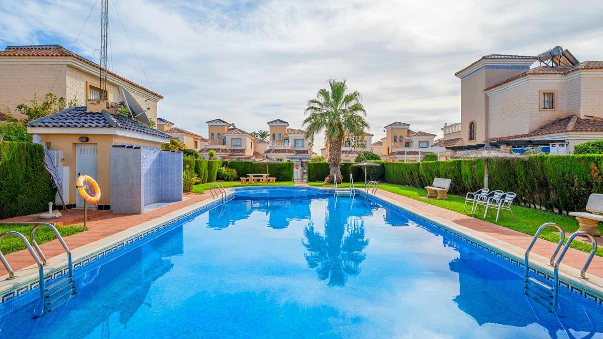 Resale - Villa - Guardamar del Segura - Guardamar del Segura Centro