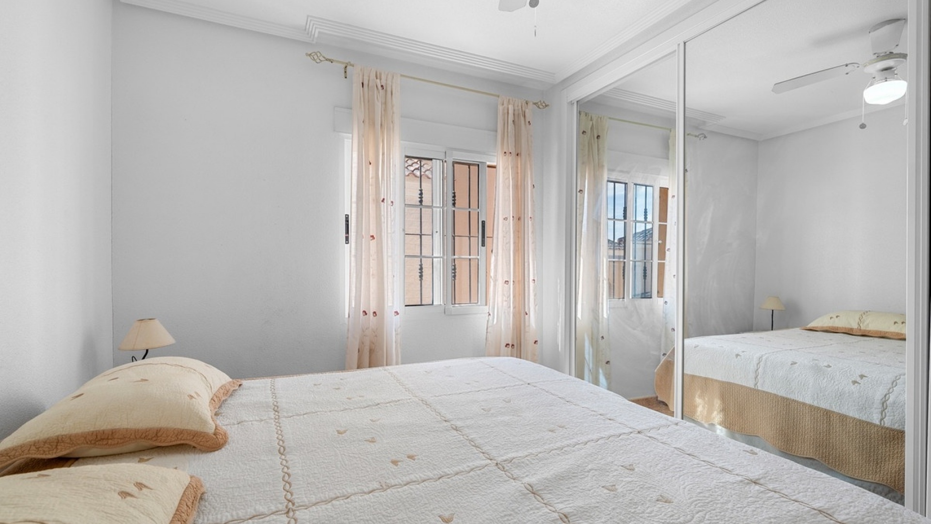 Resale - Villa - Guardamar del Segura - Guardamar del Segura Centro