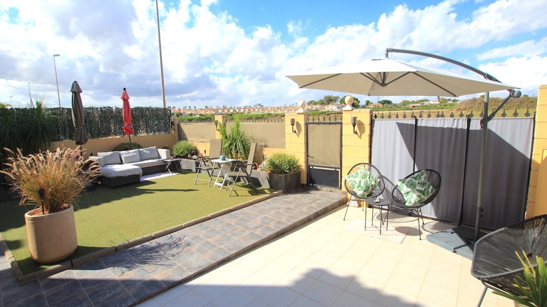 Resale - Villa - Guardamar del Segura - Guardamar - El Raso