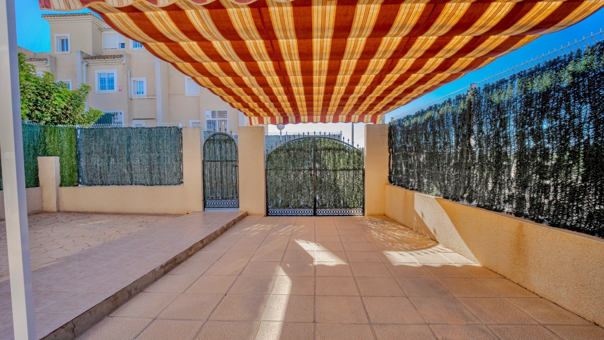 Resale - Villa - Guardamar del Segura - Lomas de Polo-Pinomar