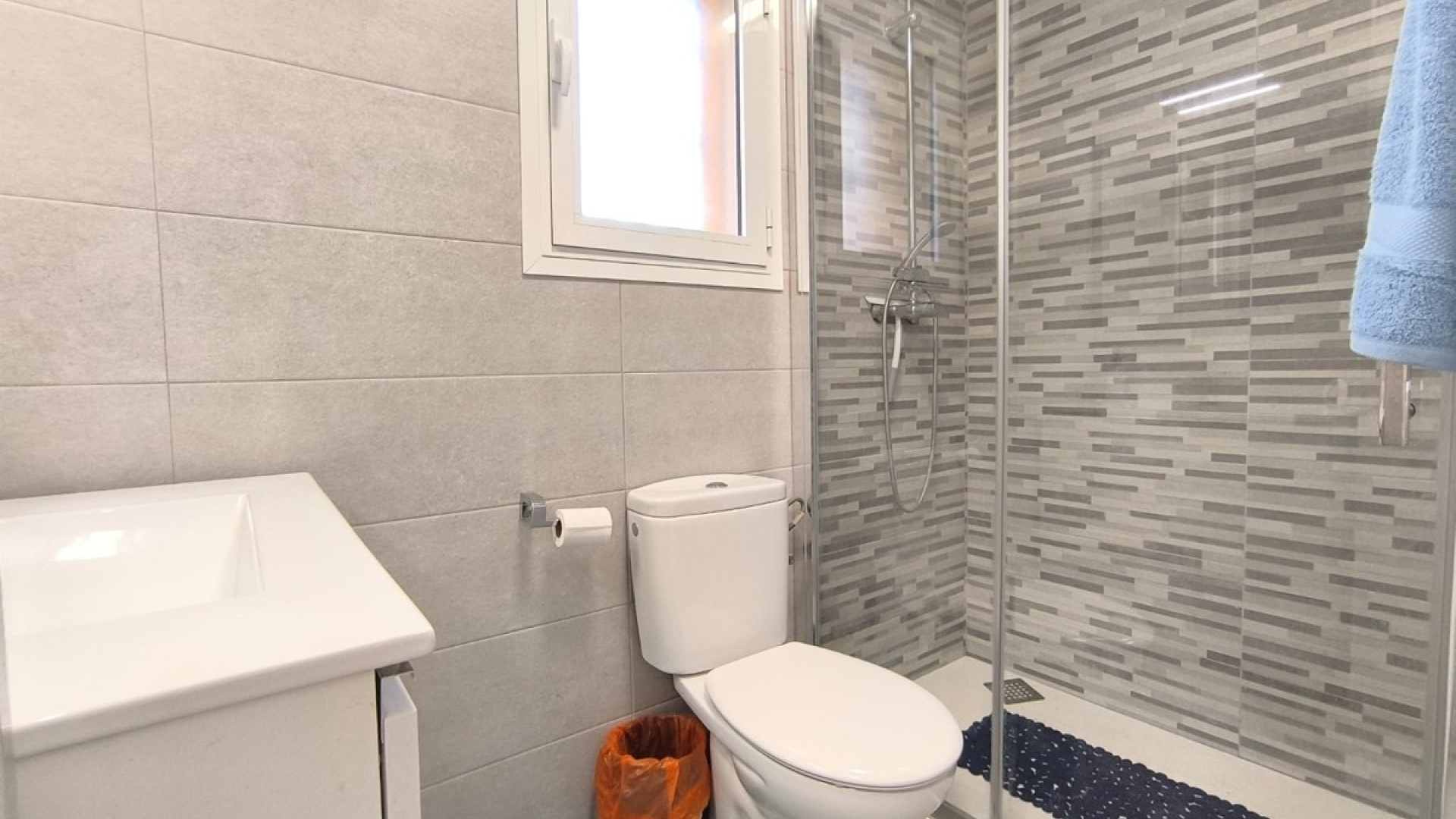 Resale - Villa - Guardamar del Segura - Urbanización El Raso