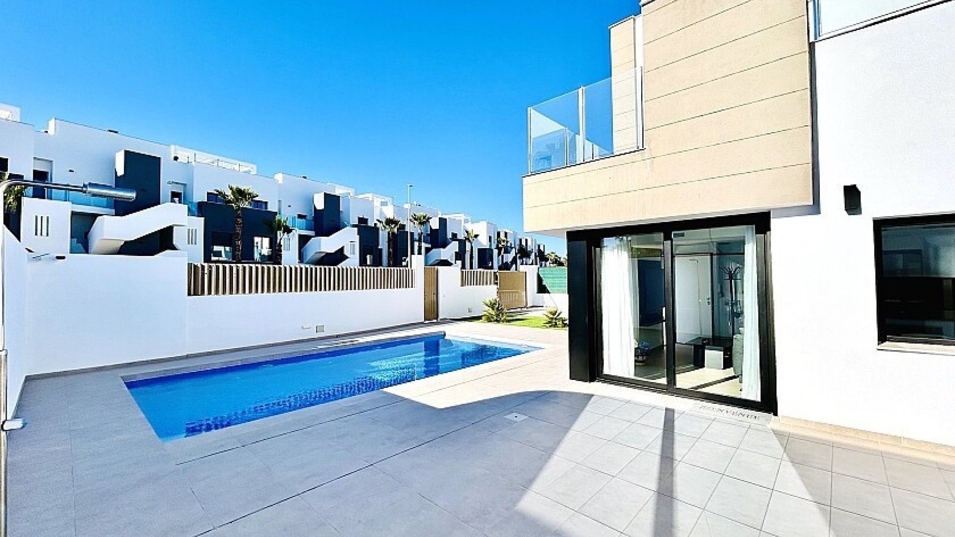 Resale - Villa - Guardamar del Segura - Urbanización El Raso