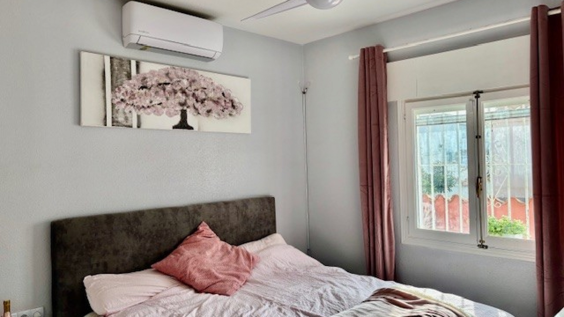 Resale - Villa - La Florida  - La Florida