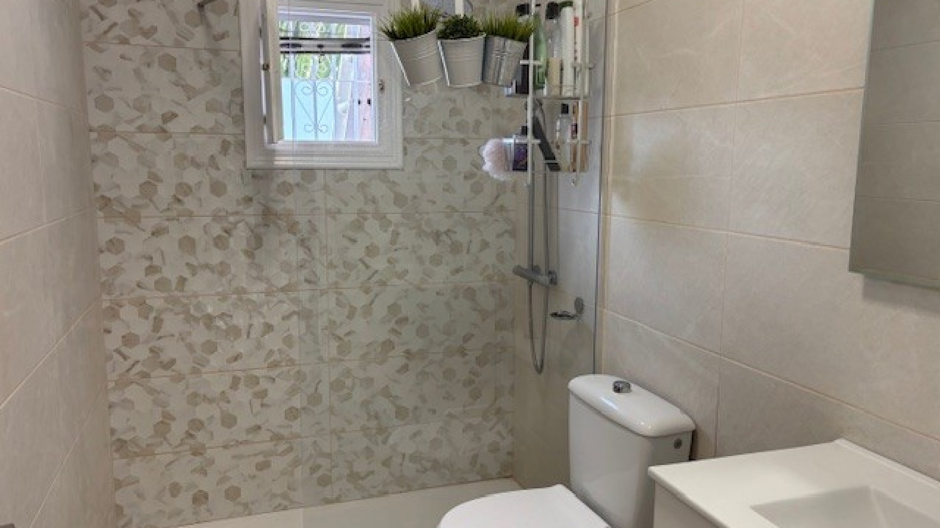 Resale - Villa - La Florida  - La Florida