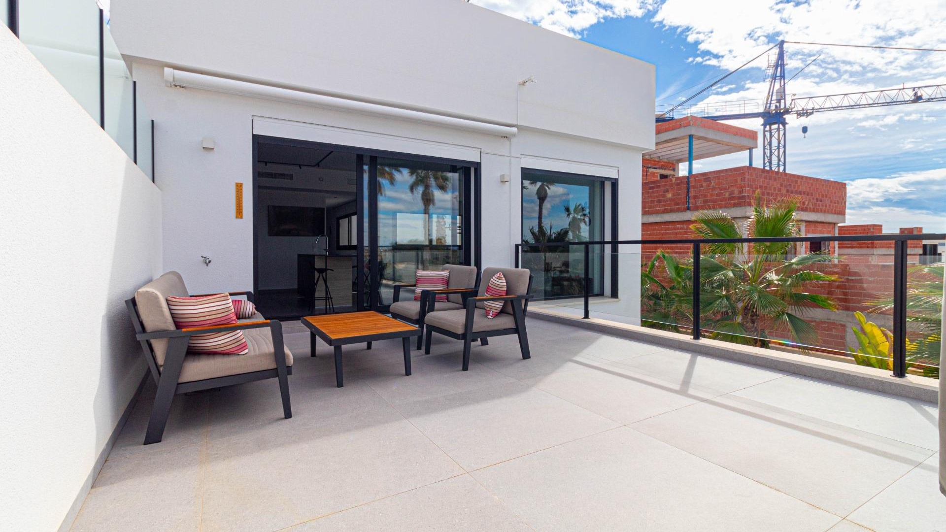 Resale - Villa - La Marina