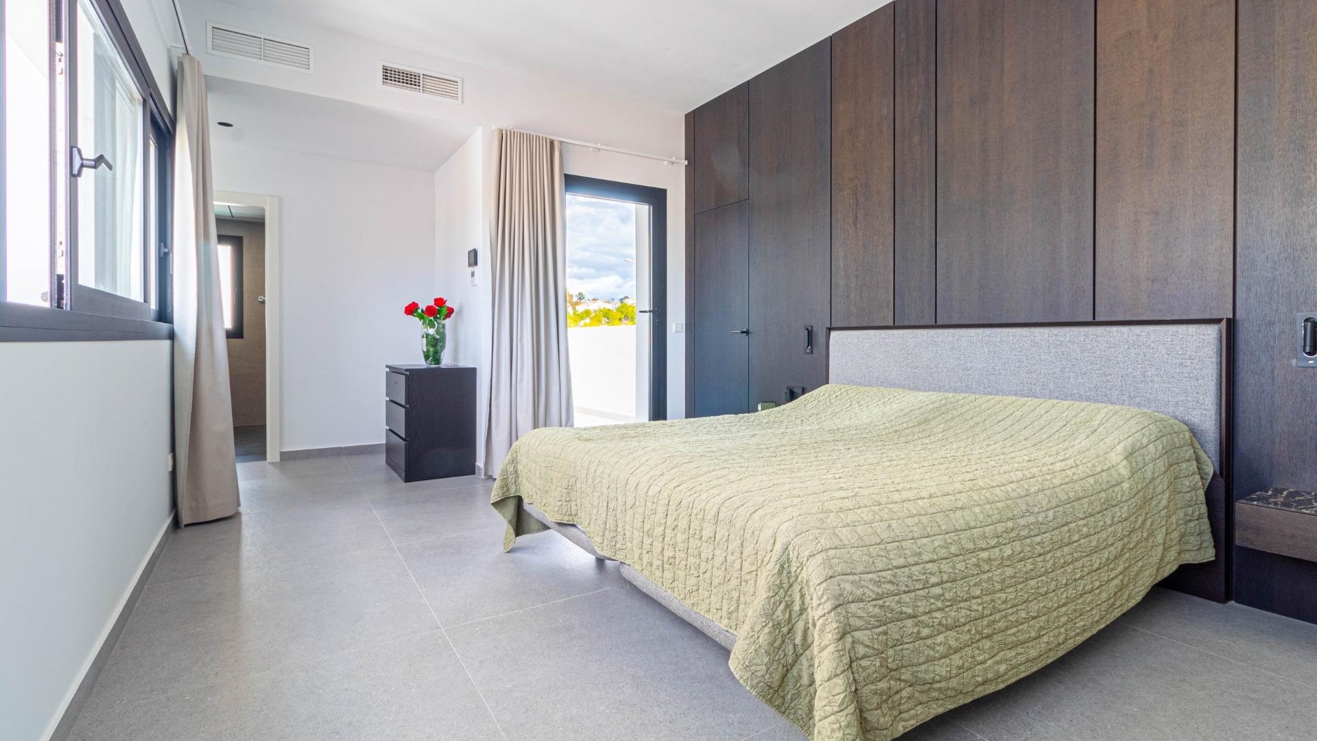 Resale - Villa - La Marina