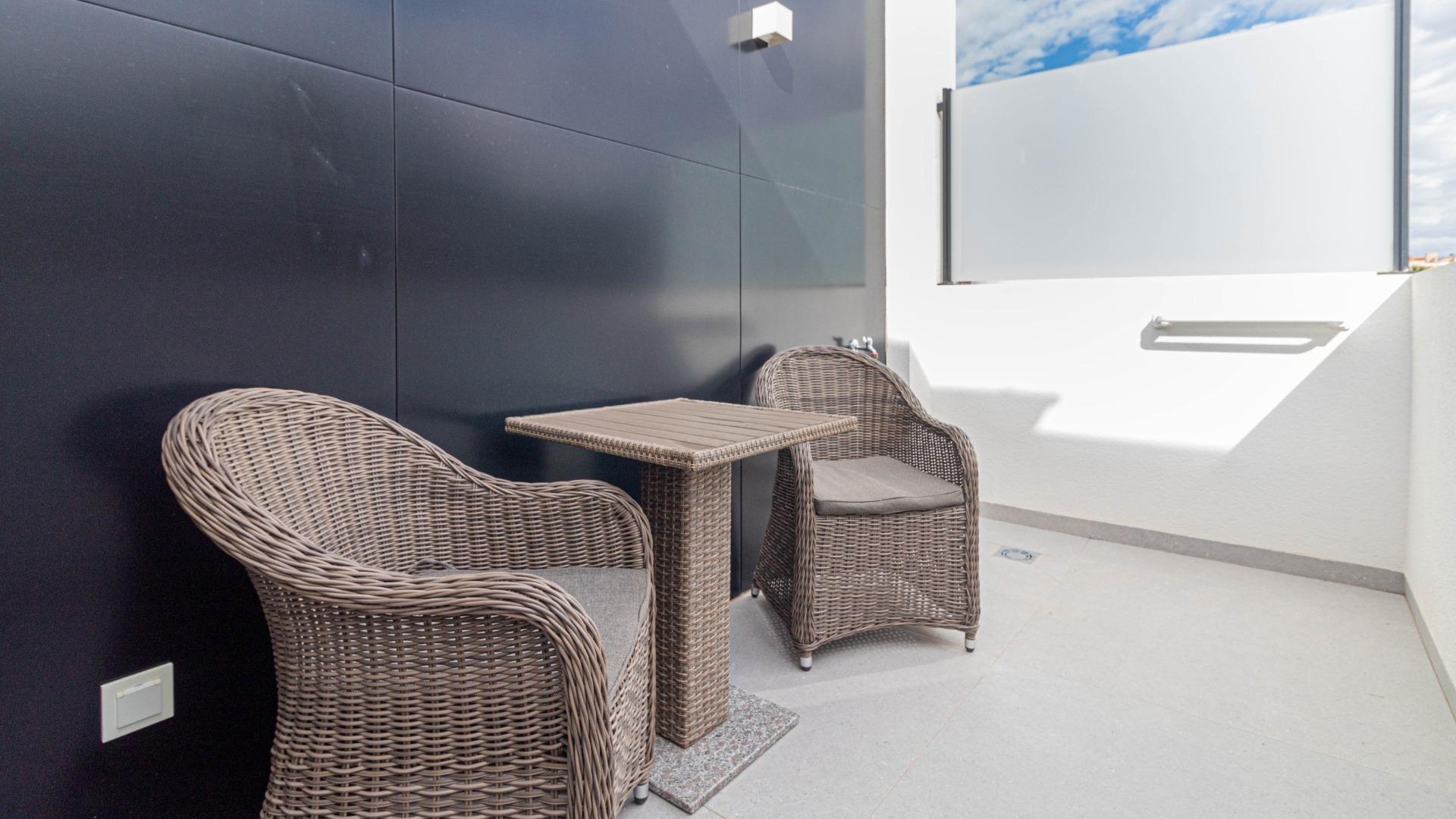 Resale - Villa - La Marina