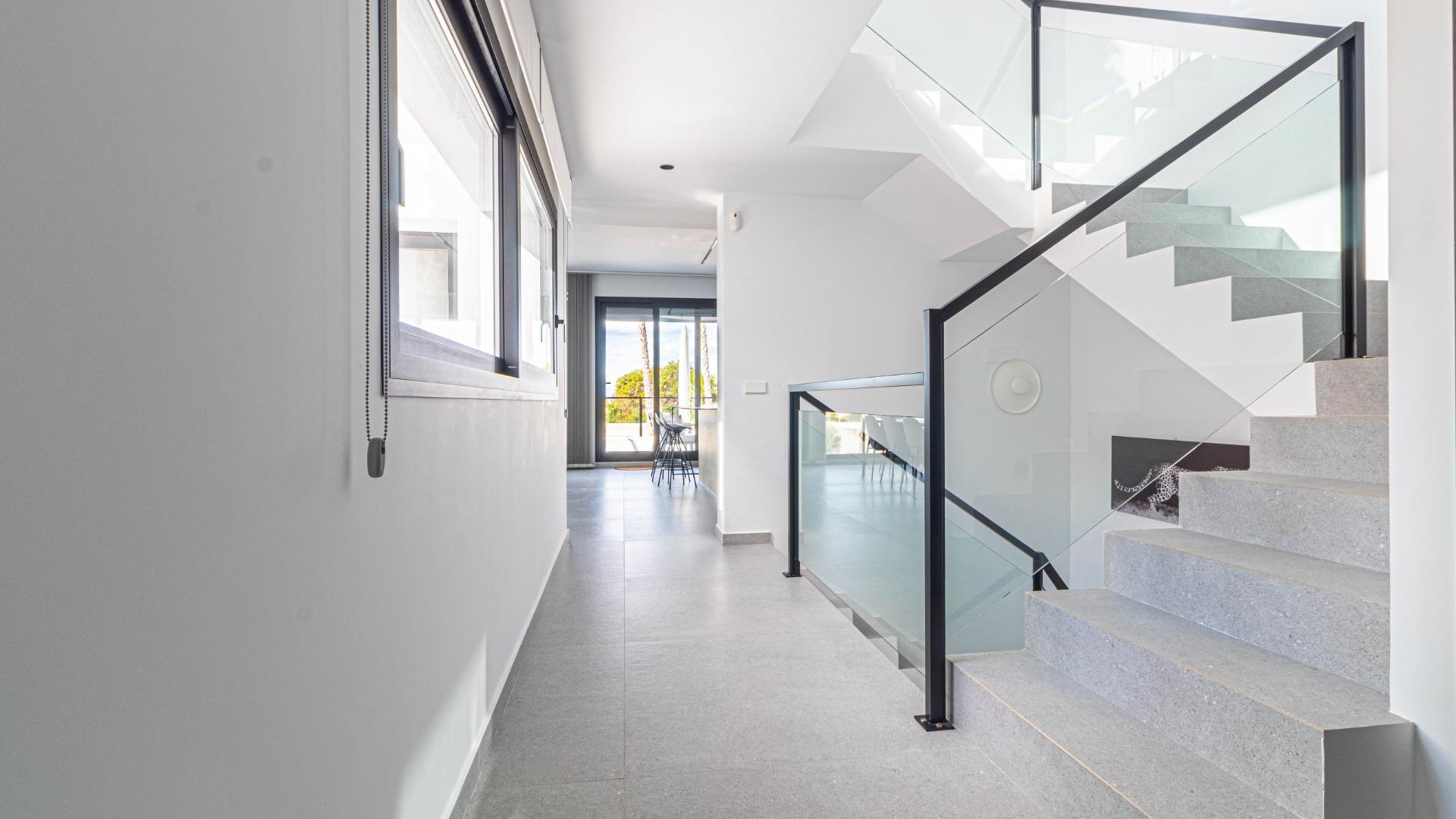 Resale - Villa - La Marina