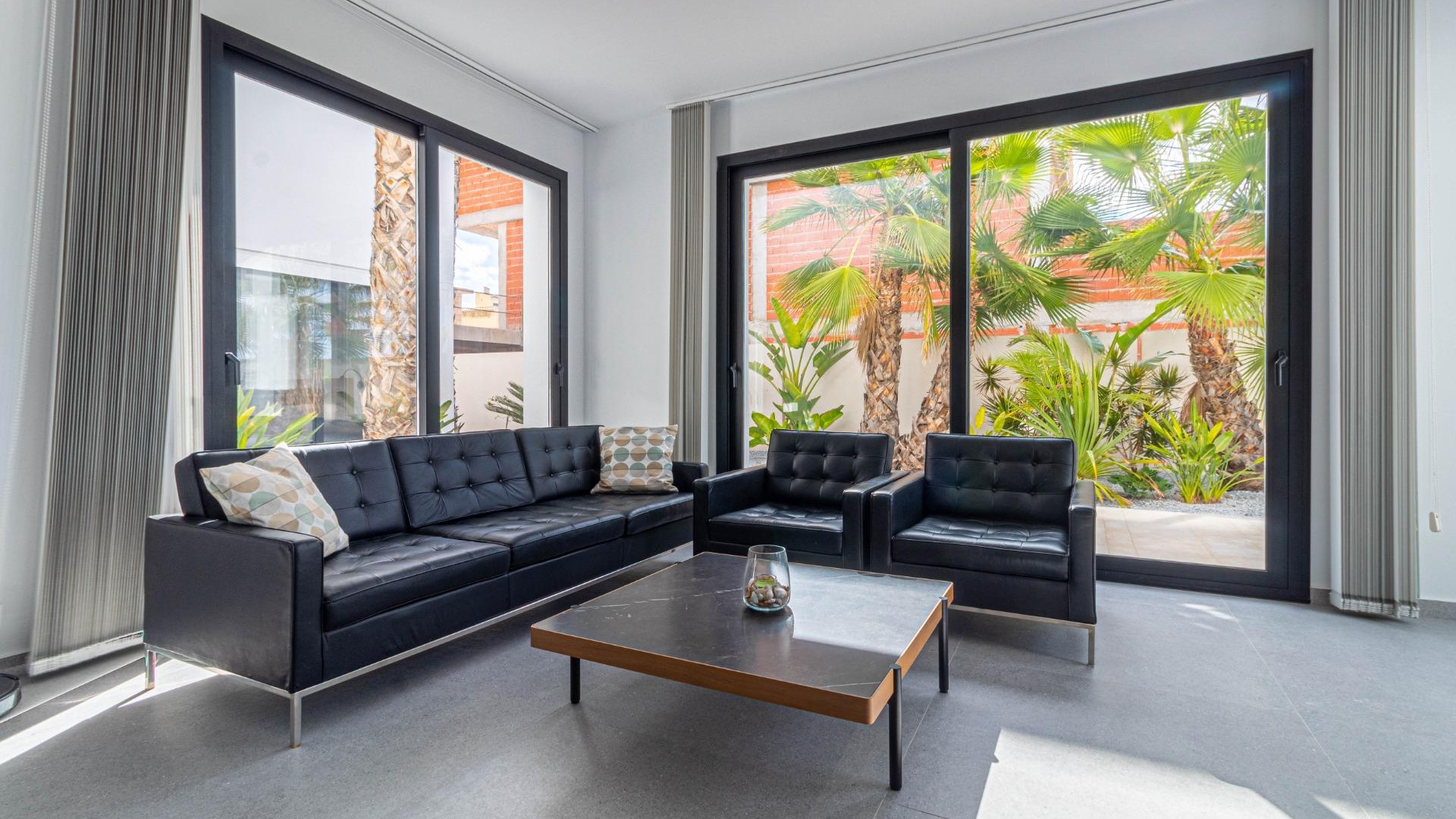 Resale - Villa - La Marina