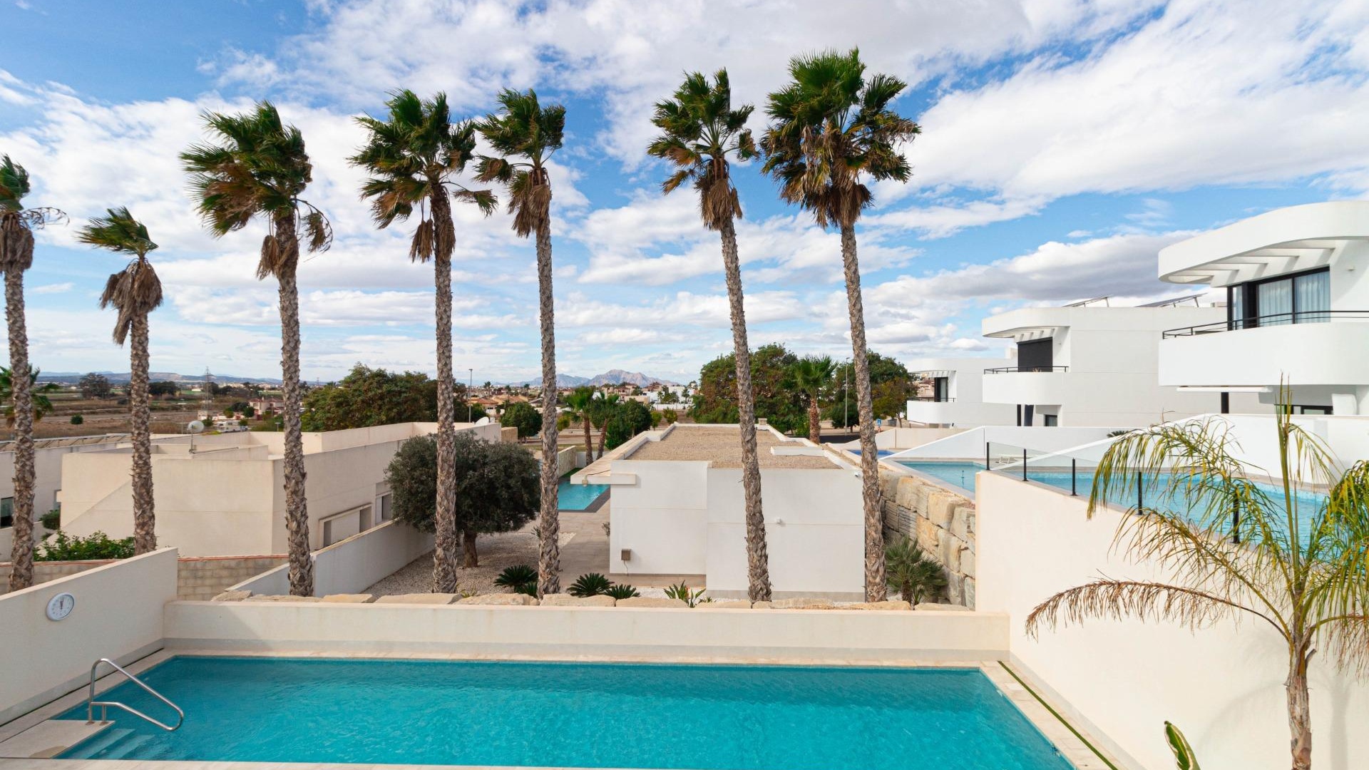 Resale - Villa - La Marina