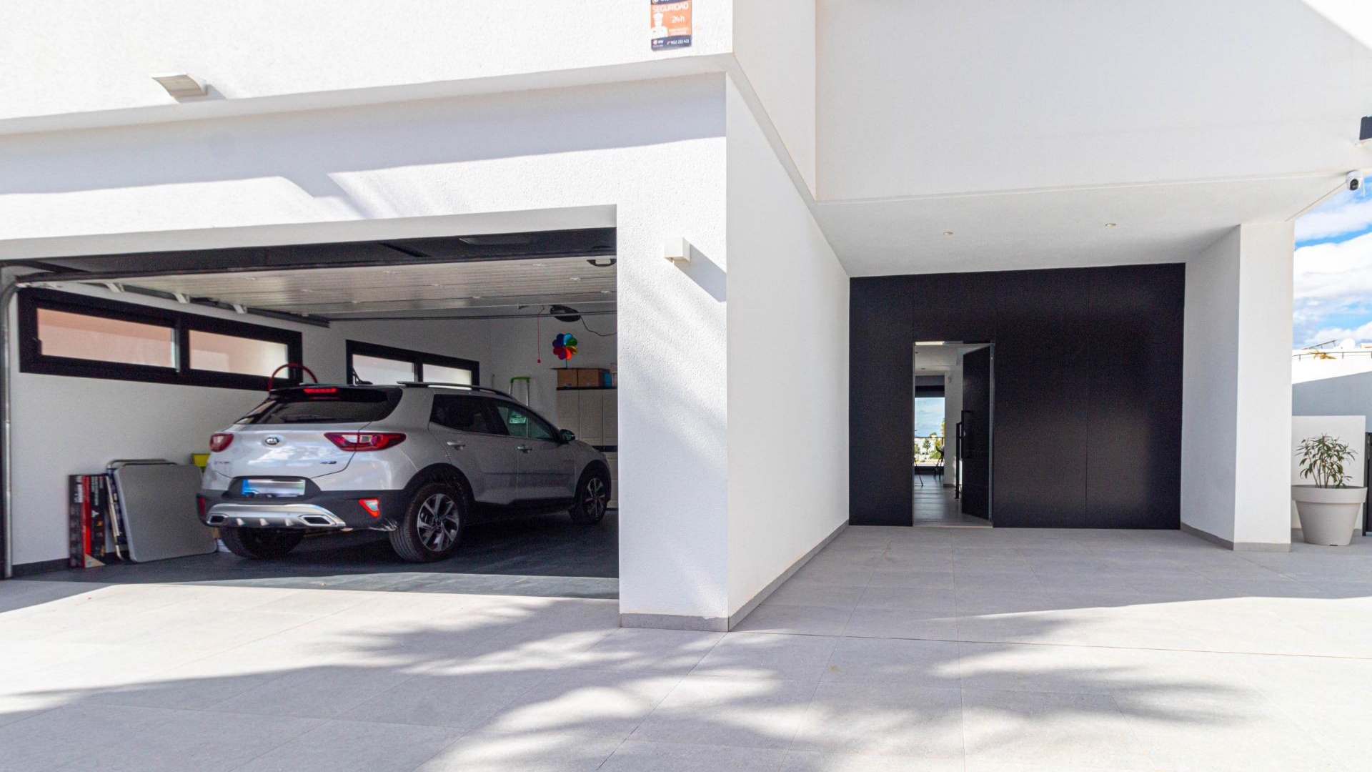 Resale - Villa - La Marina