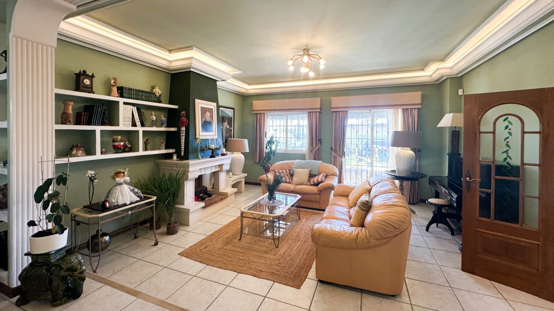 Resale - Villa - La Mata - Beachside La Mata