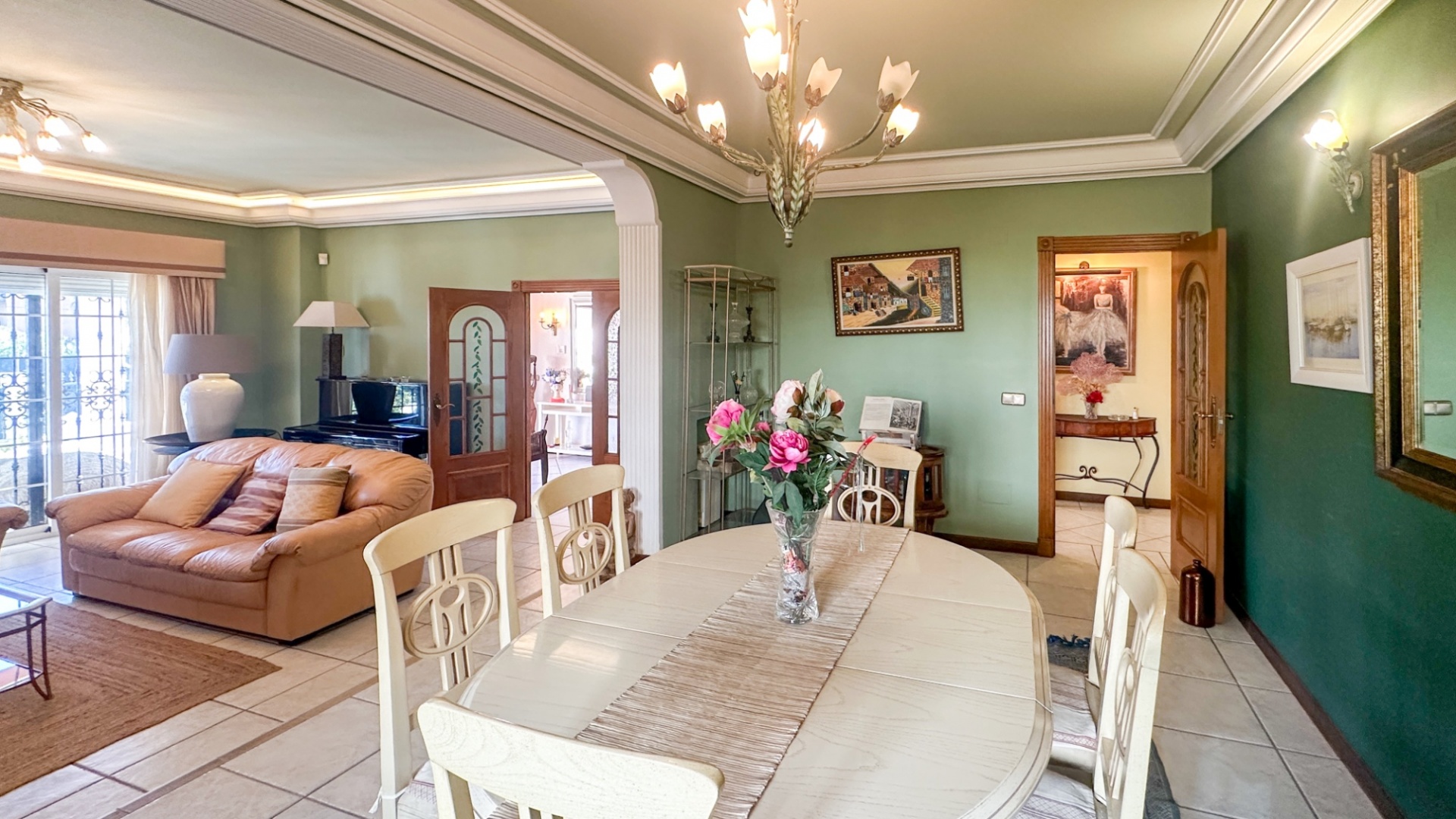 Resale - Villa - La Mata - Beachside La Mata