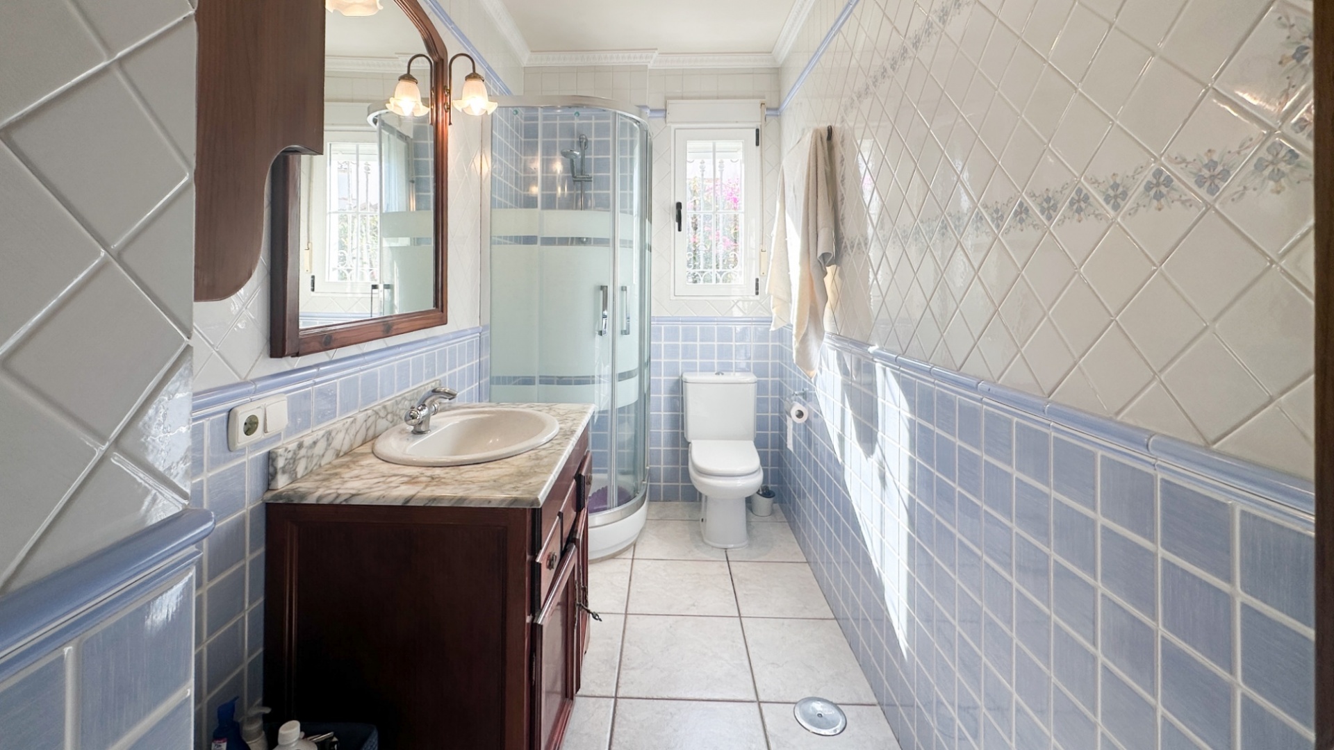 Resale - Villa - La Mata - Beachside La Mata