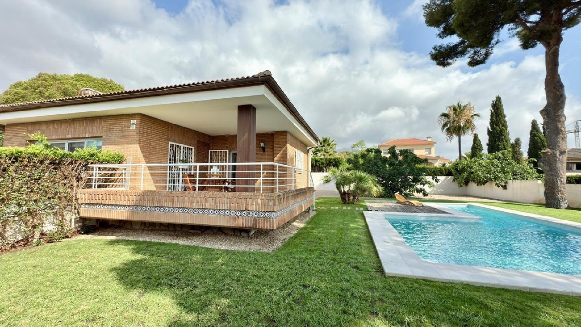 Resale - Villa - La Nucia - La Nucia Centro