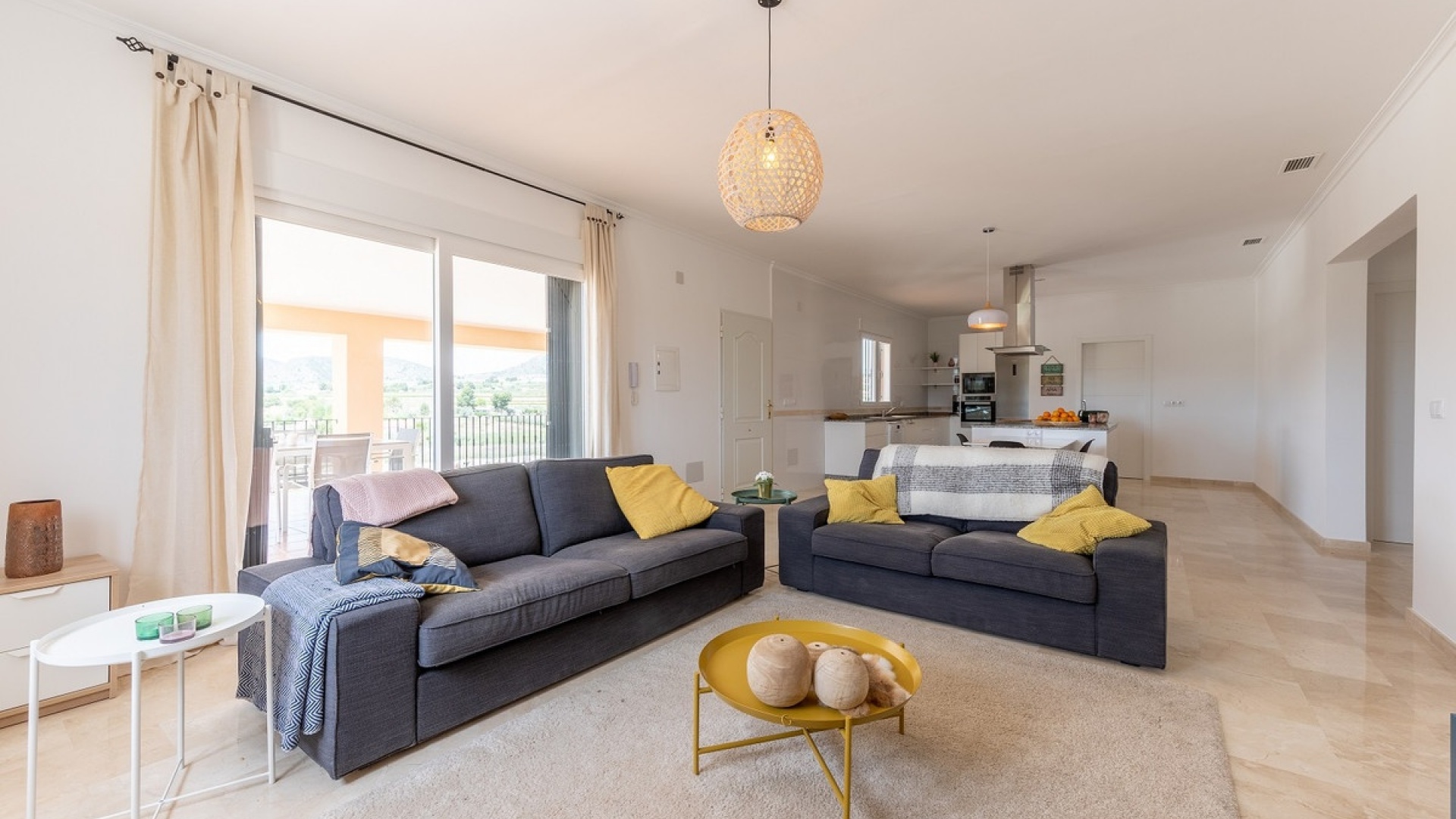 Resale - Villa - La Romana - La Romana Centro