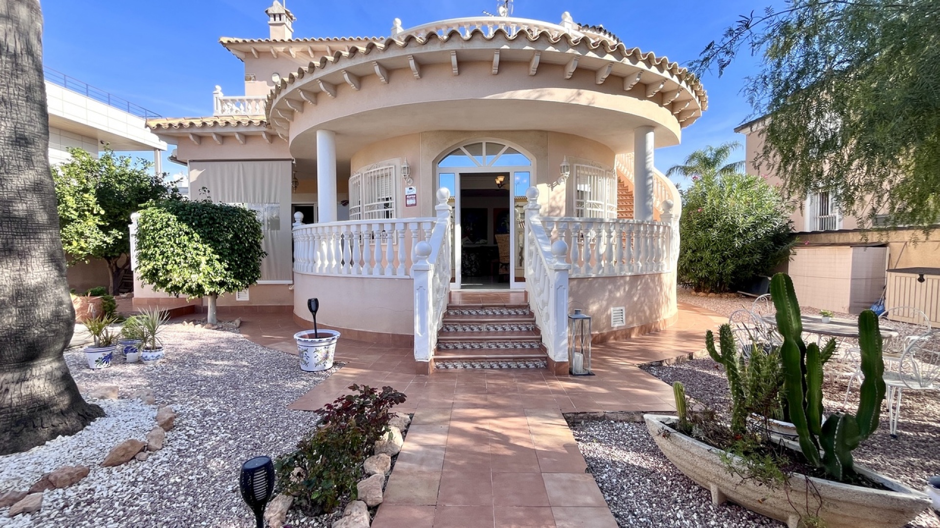 Resale - Villa - La Zenia - beachside