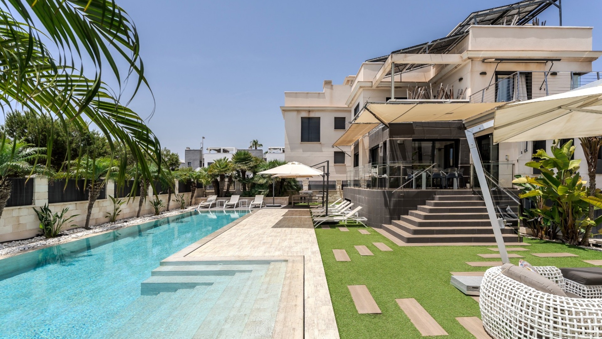 Resale - Villa - La Zenia