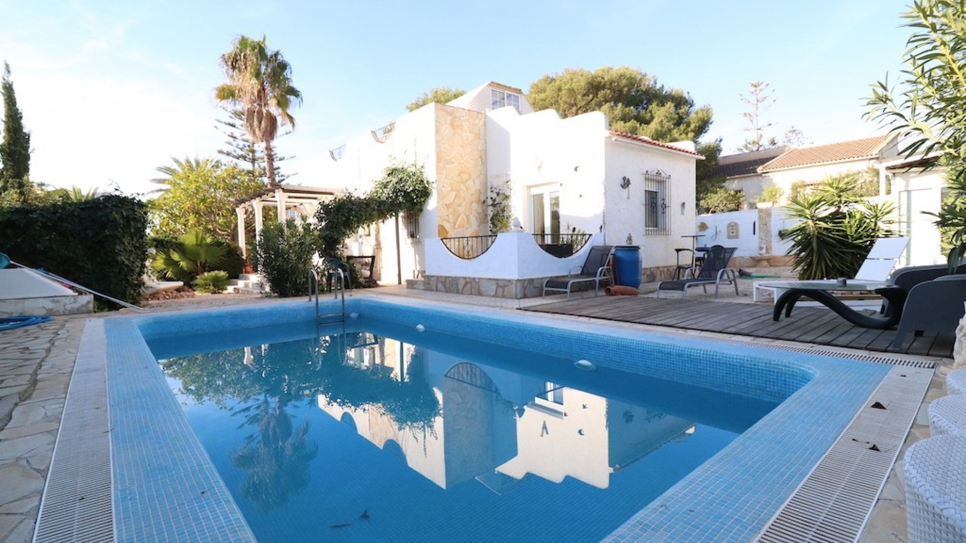Resale - Villa - La Zenia