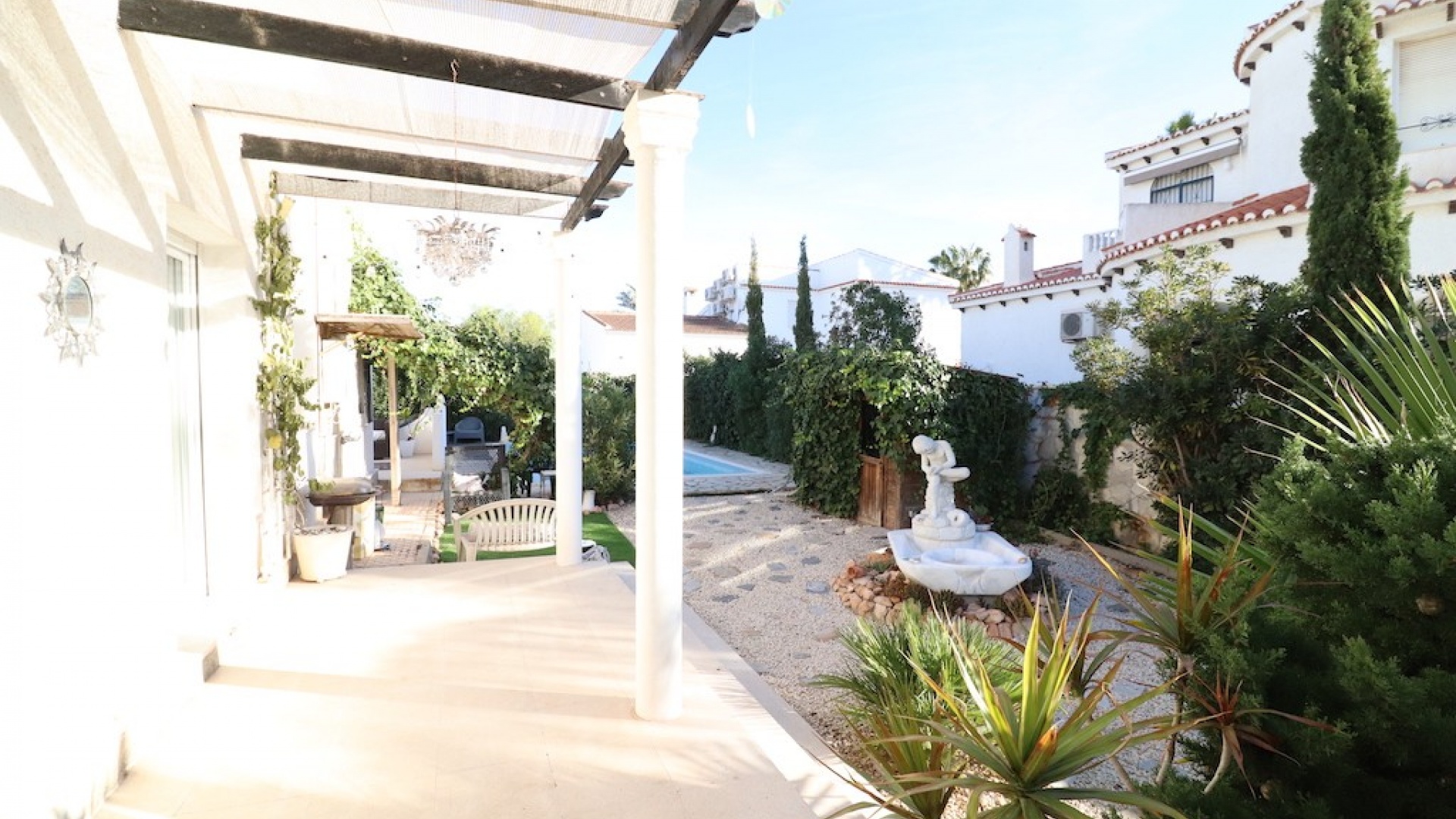 Resale - Villa - La Zenia