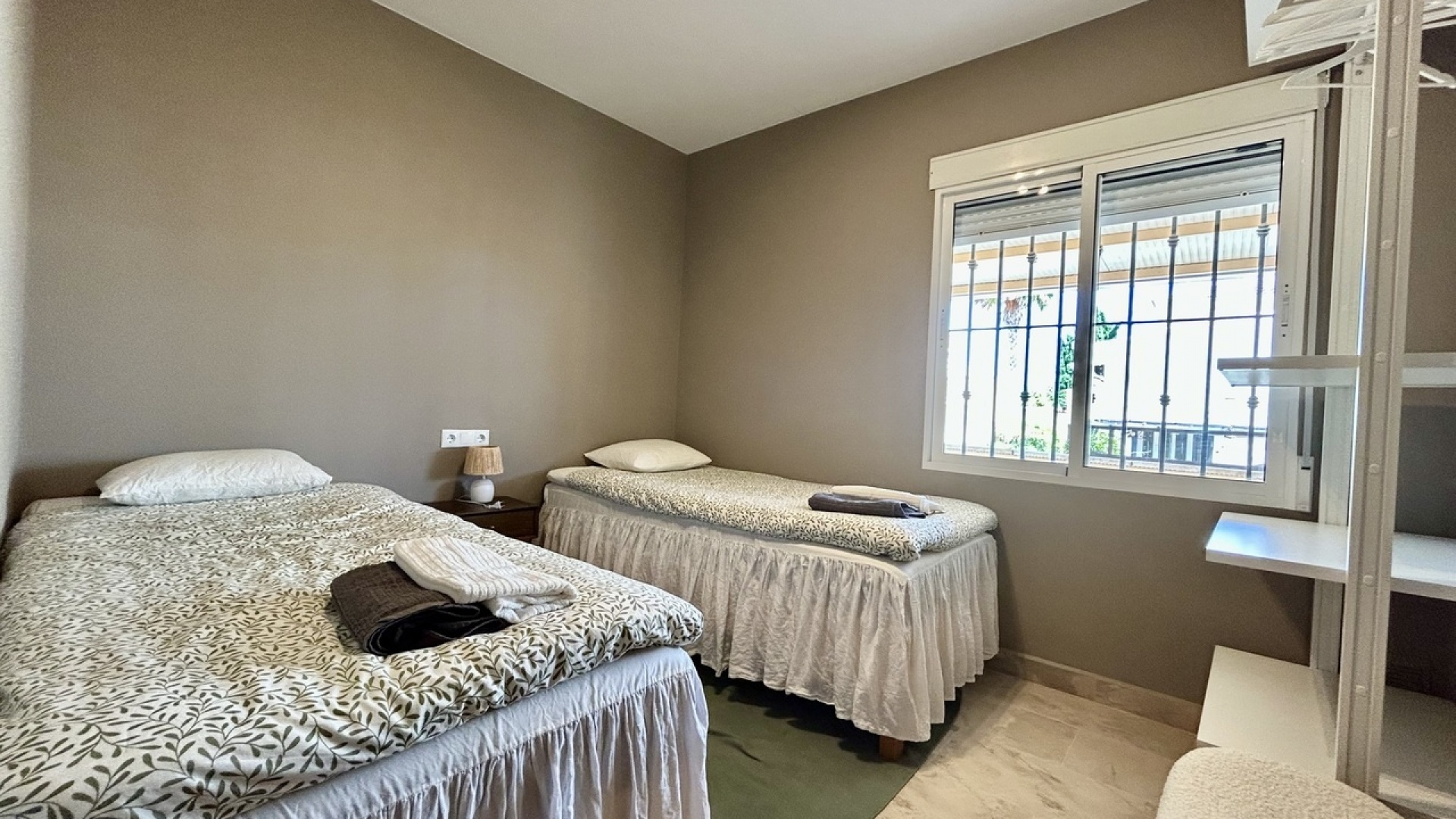 Resale - Villa - La Zenia