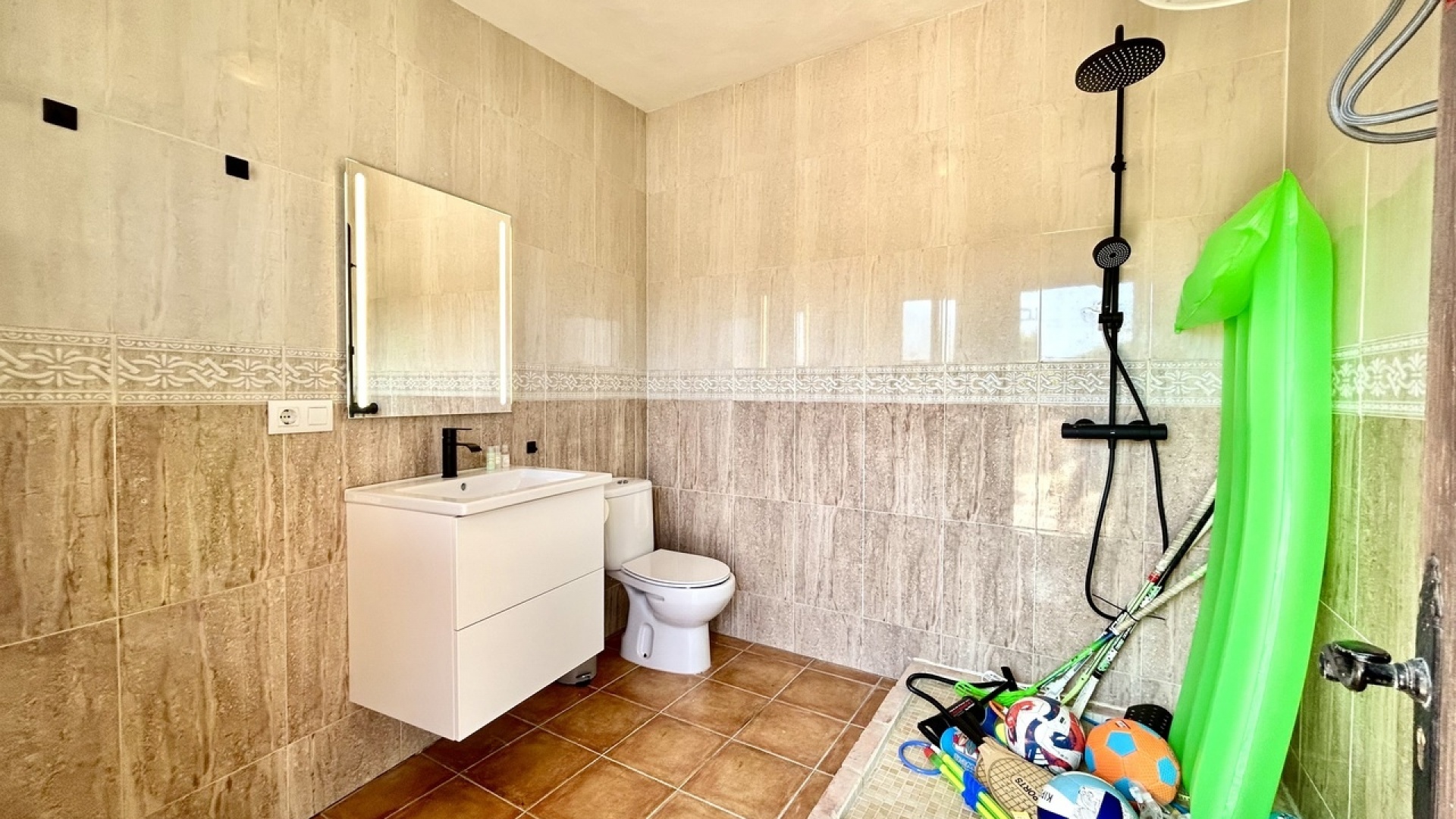 Resale - Villa - La Zenia