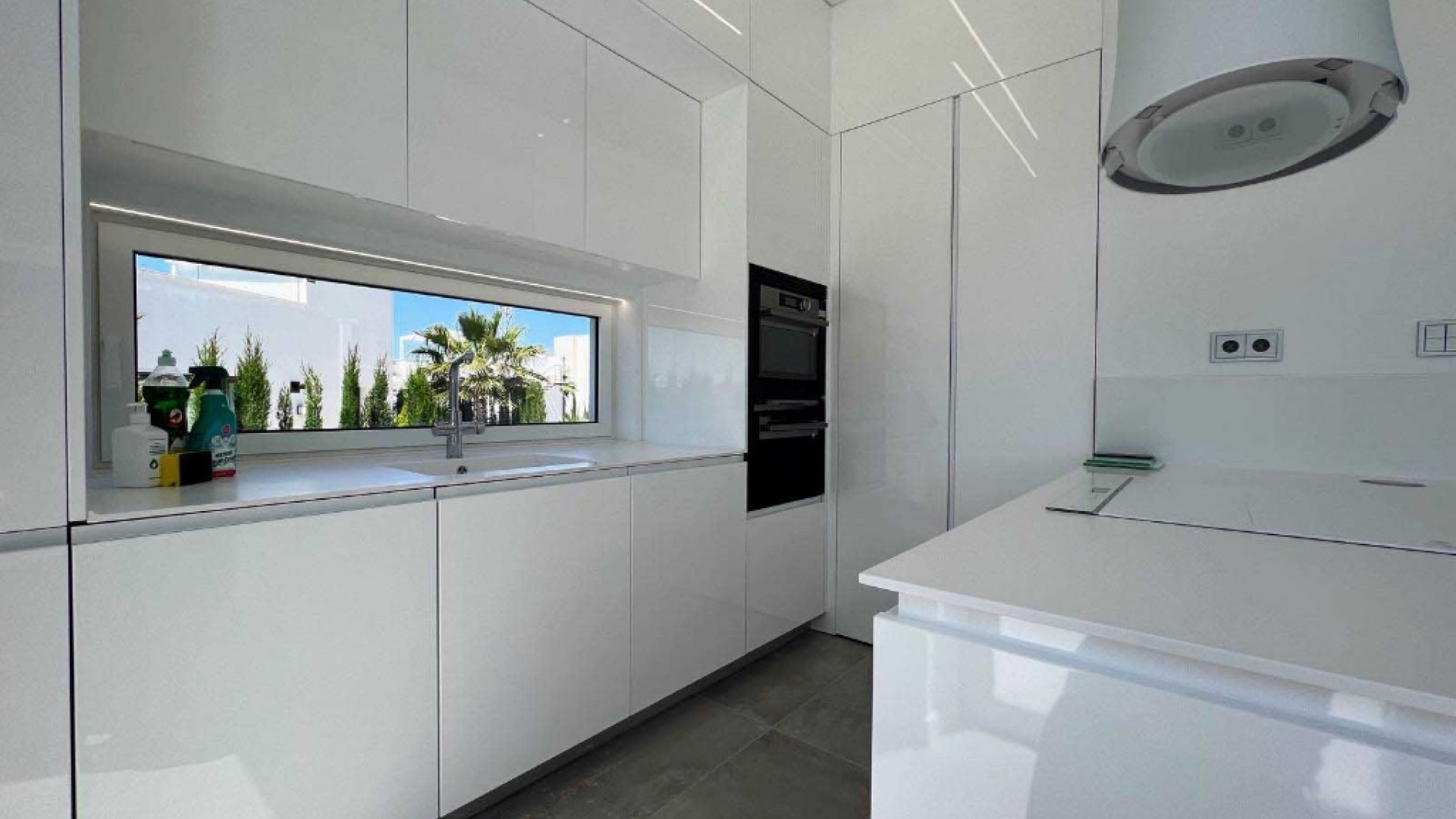 Resale - Villa - Las Colinas Golf Resort