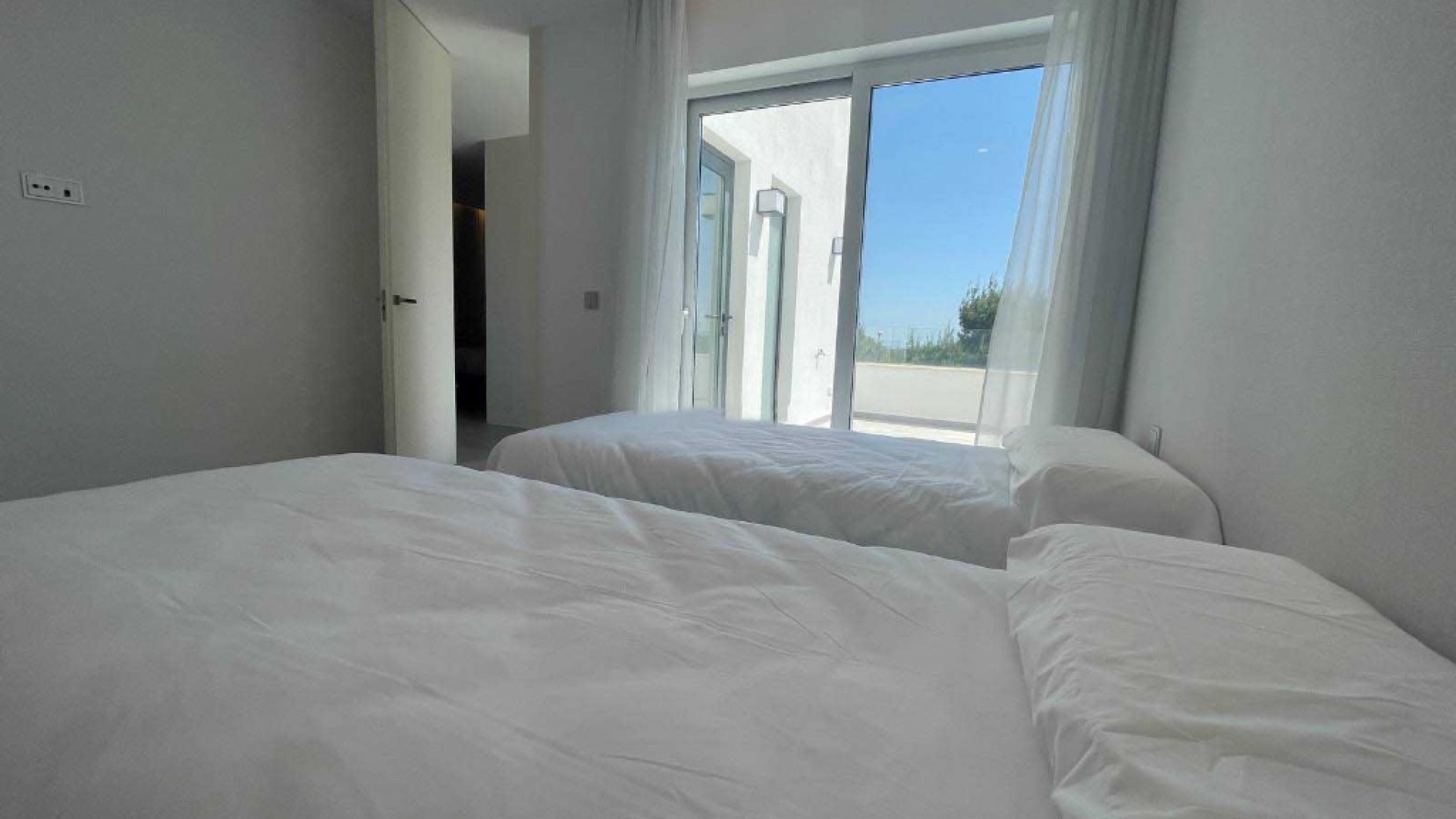 Resale - Villa - Las Colinas Golf Resort