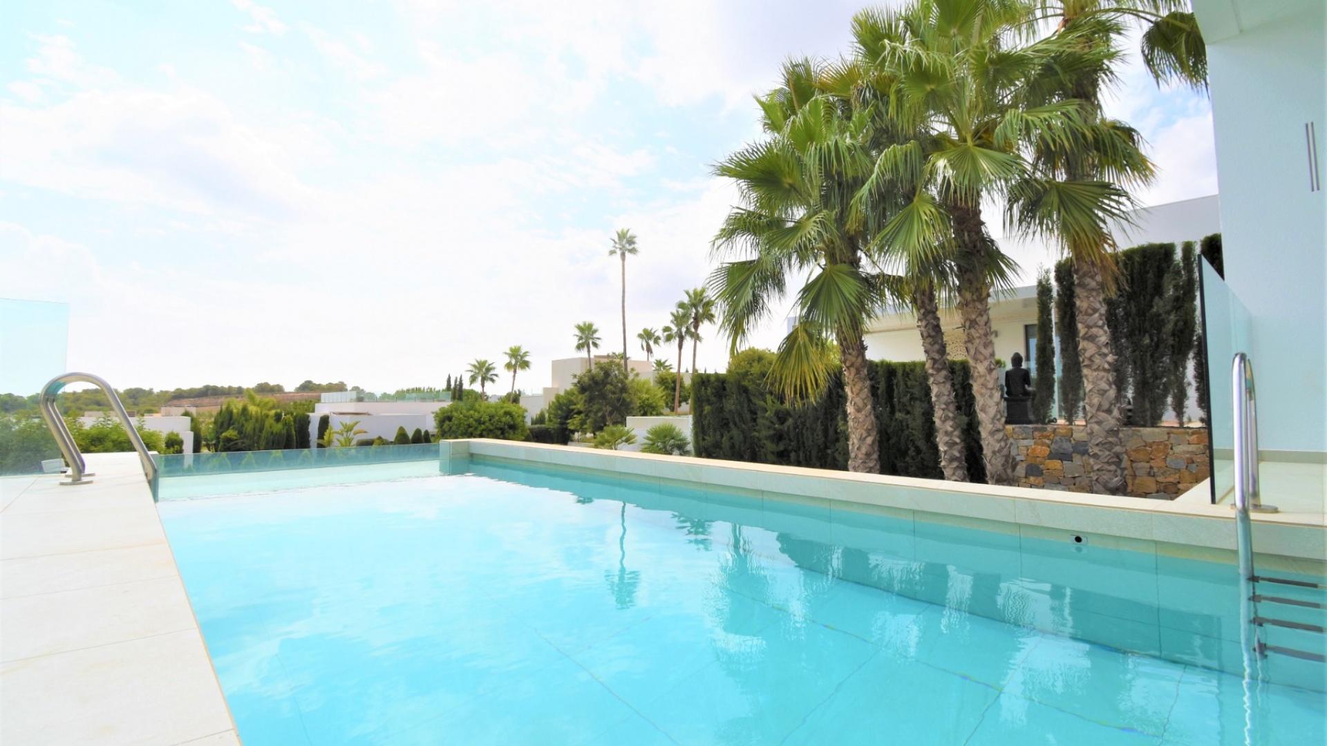 Resale - Villa - Las Colinas Golf Resort