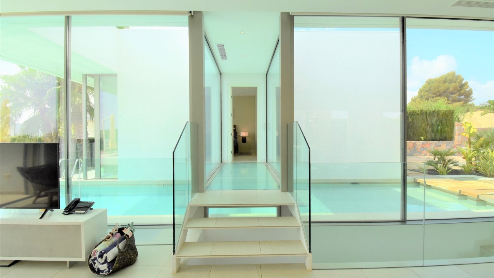 Resale - Villa - Las Colinas Golf Resort