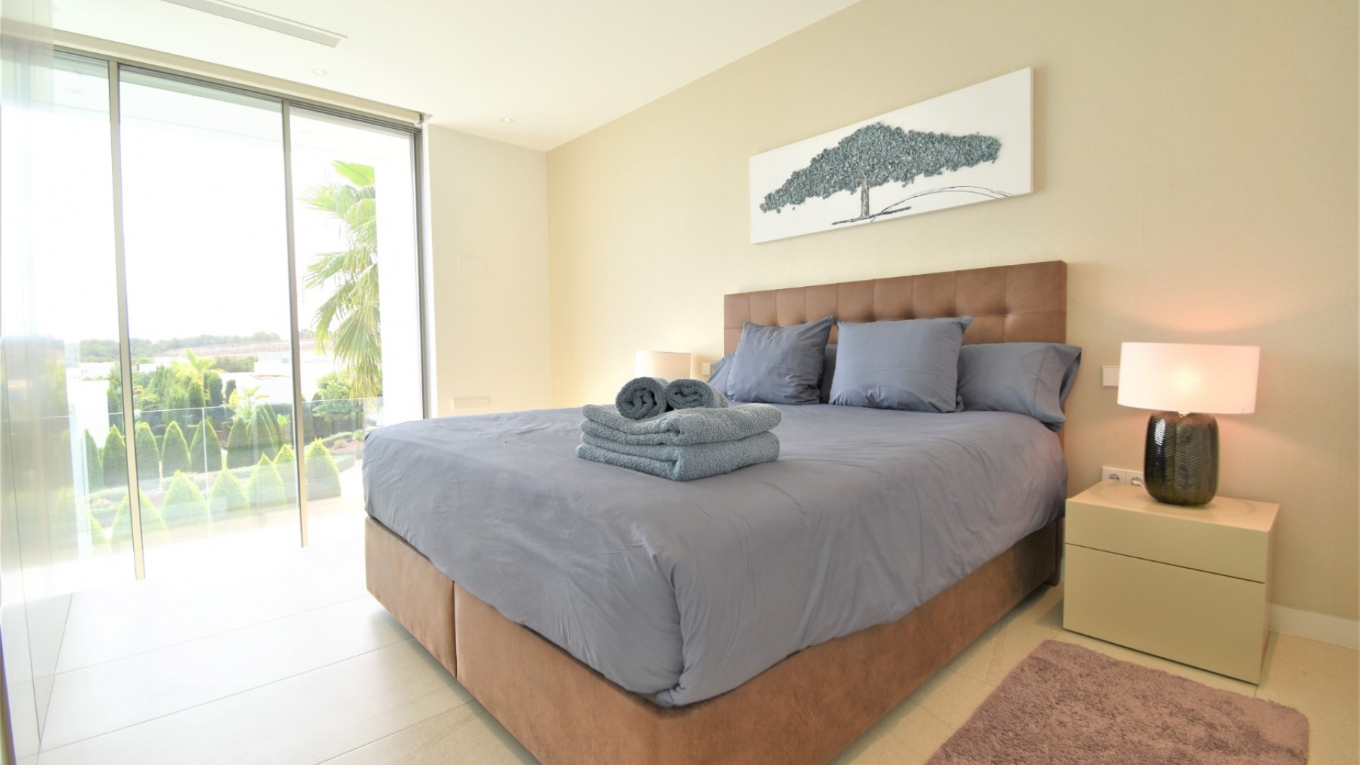 Resale - Villa - Las Colinas Golf Resort