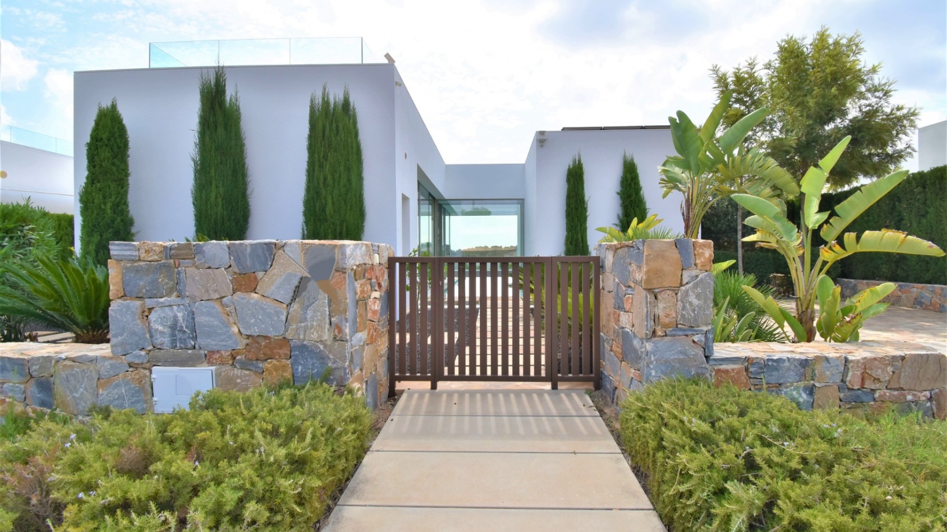 Resale - Villa - Las Colinas Golf Resort