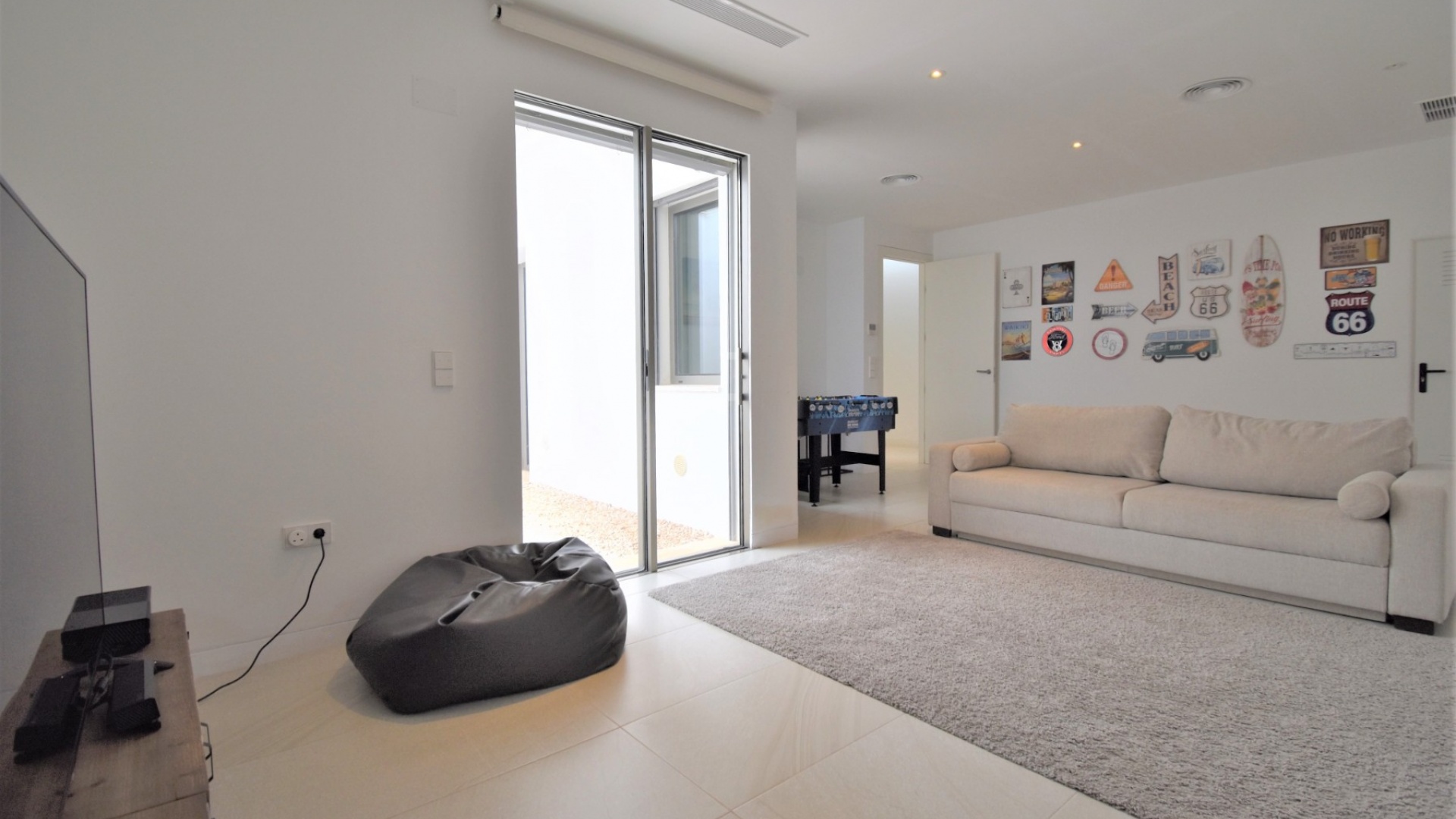 Resale - Villa - Las Colinas Golf Resort