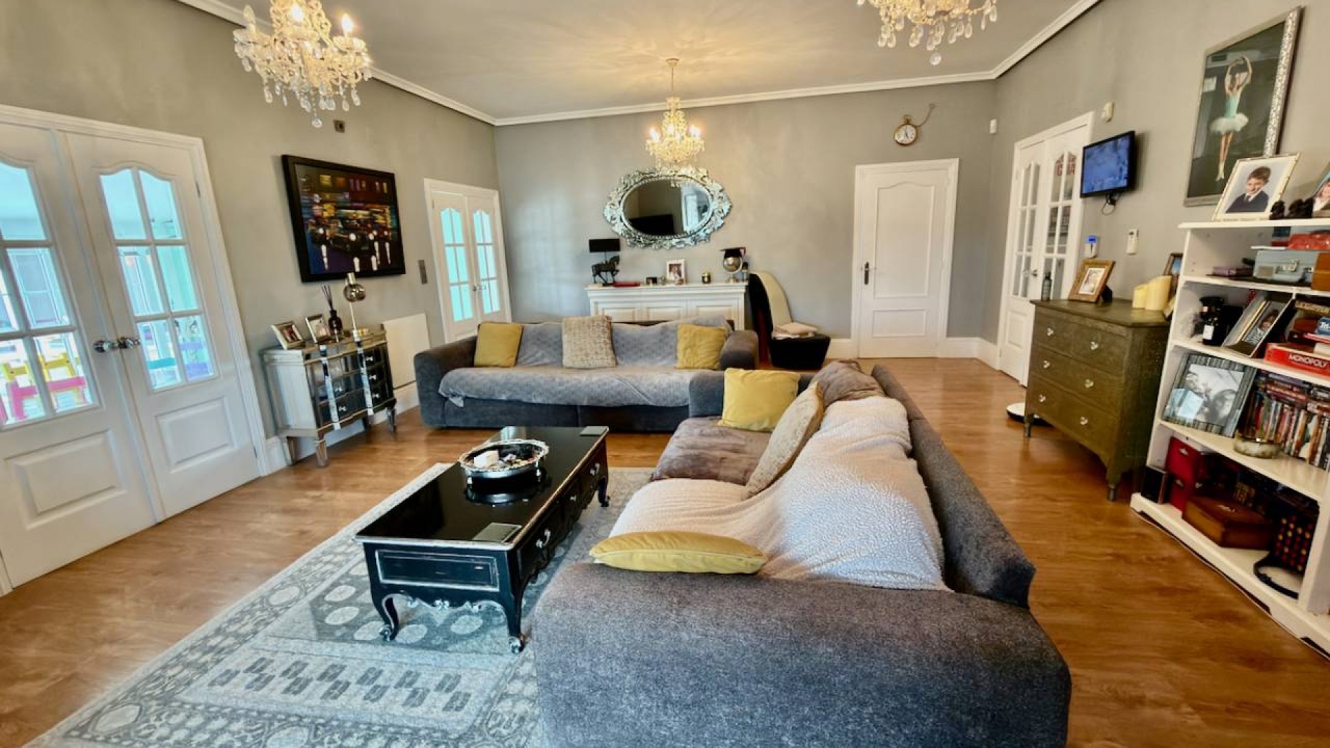 Resale - Villa - Las Heredades - Heredades