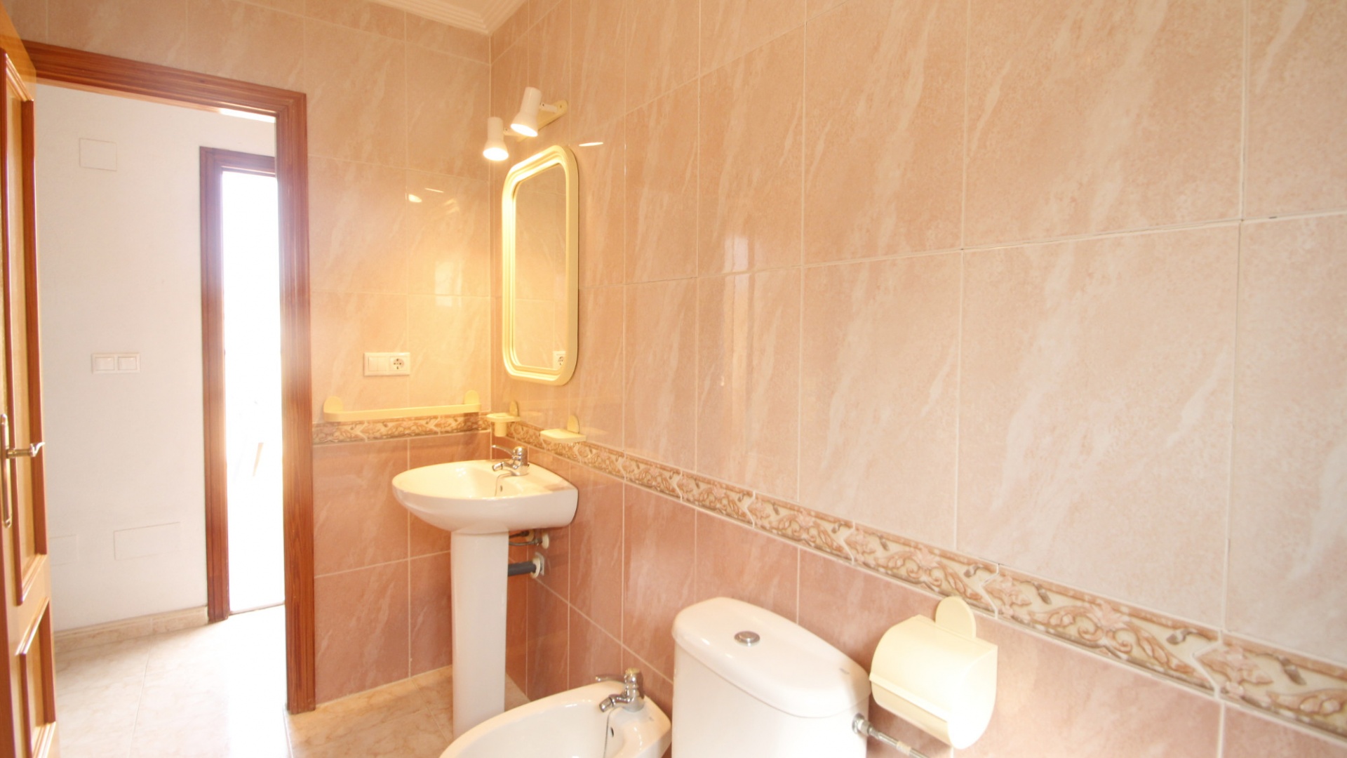 Resale - Villa - Los Altos - Res. Don Sancho