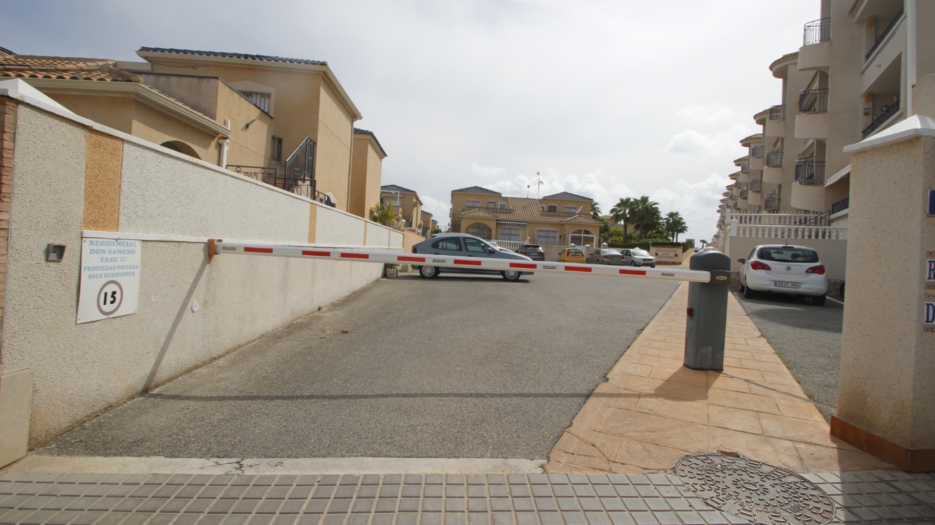 Resale - Villa - Los Altos - Res. Don Sancho