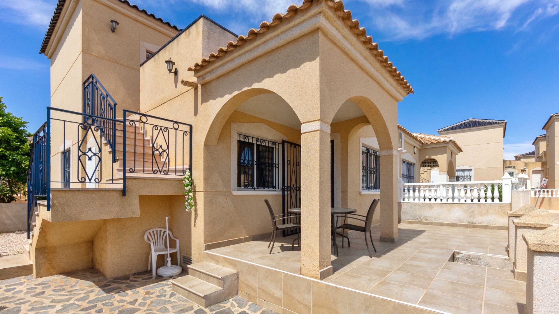 Resale - Villa - Los Altos - Res. Don Sancho