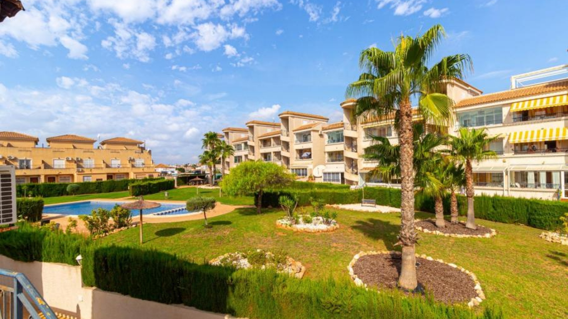 Resale - Villa - Los Altos - Res. Don Sancho