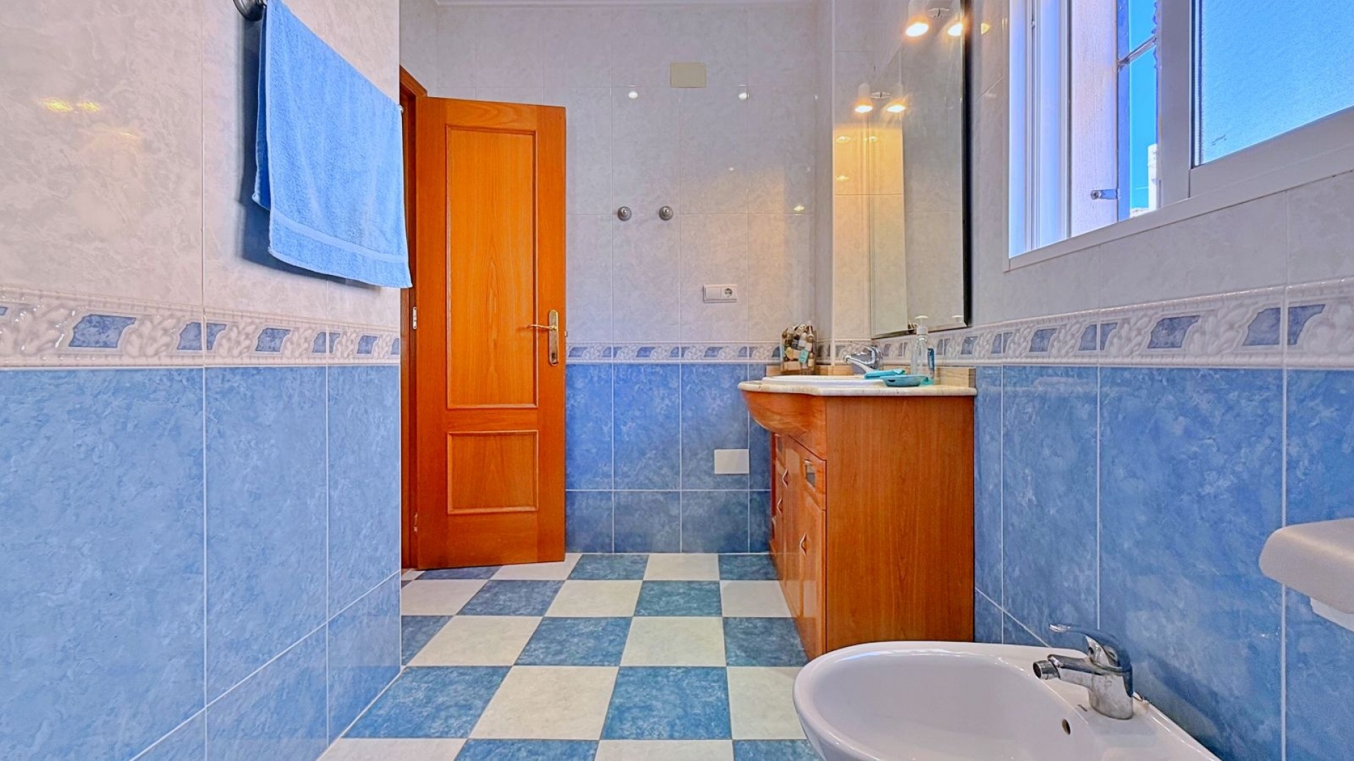 Resale - Villa - Los Altos - Royal Park