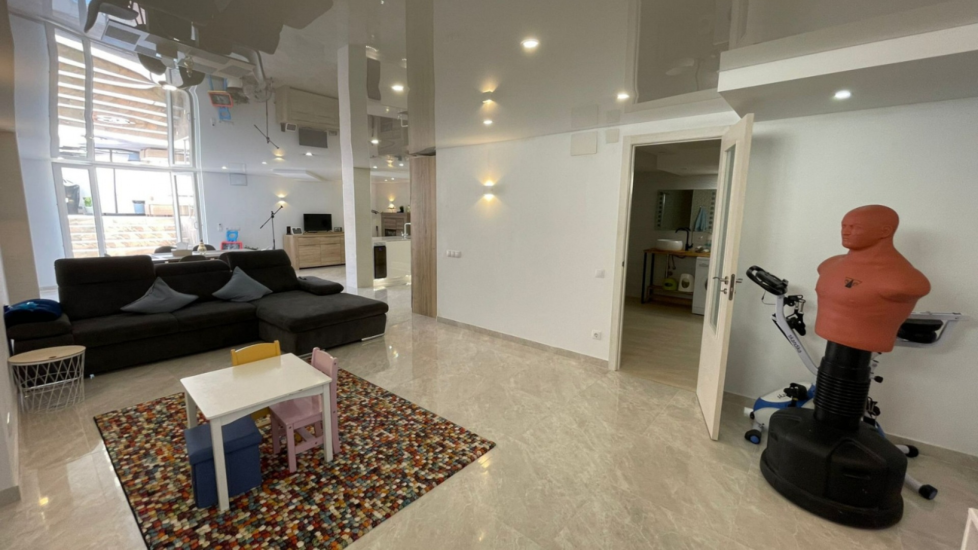 Resale - Villa - Los Altos