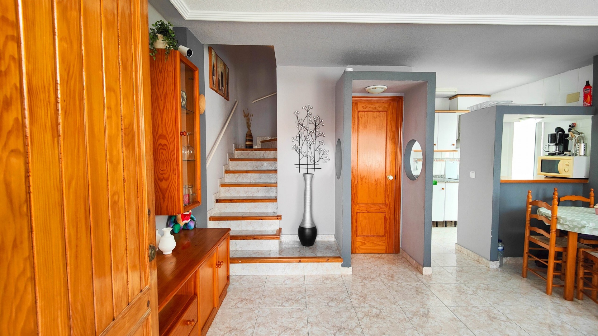 Resale - Villa - Los Altos