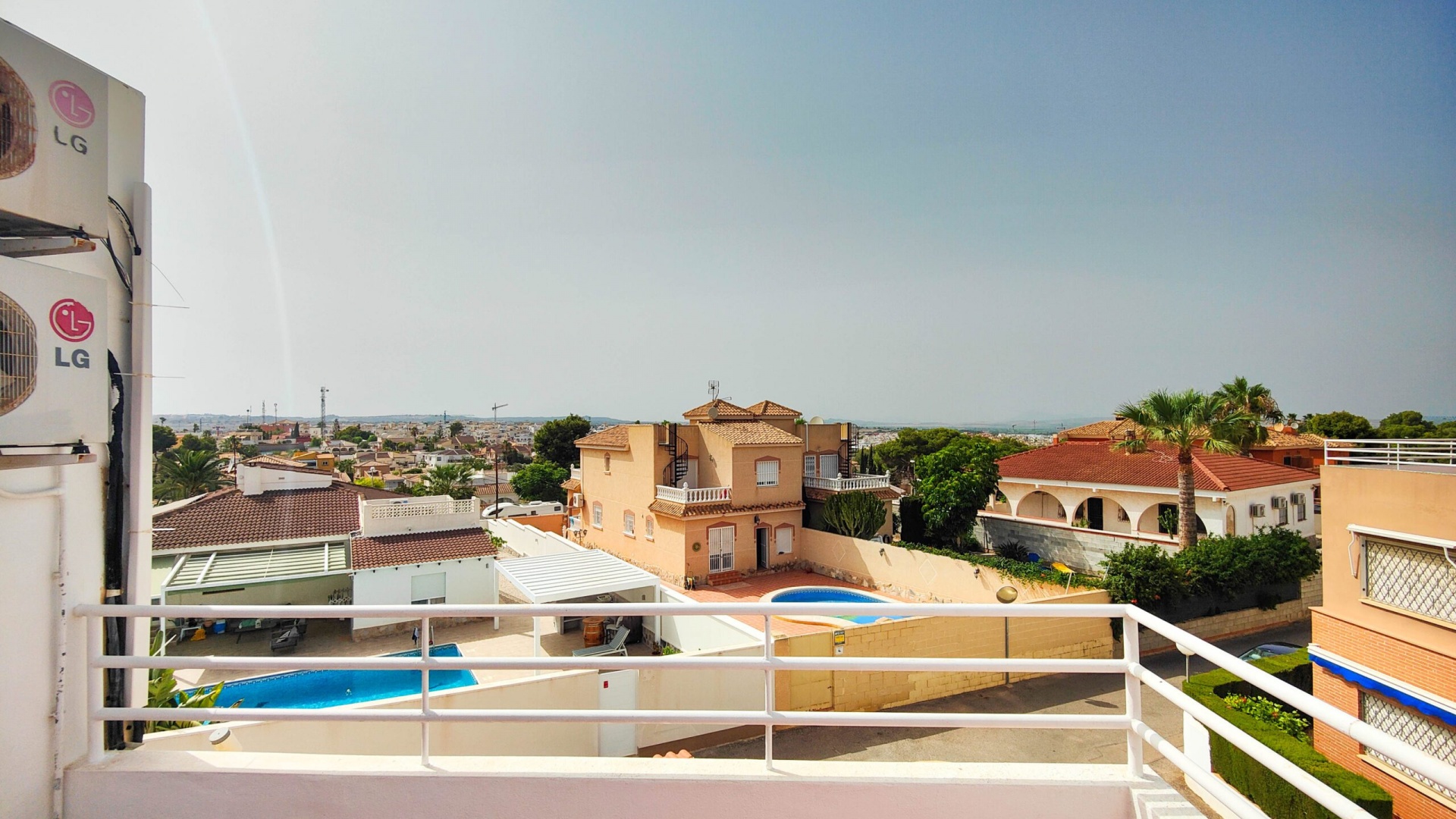 Resale - Villa - Los Altos