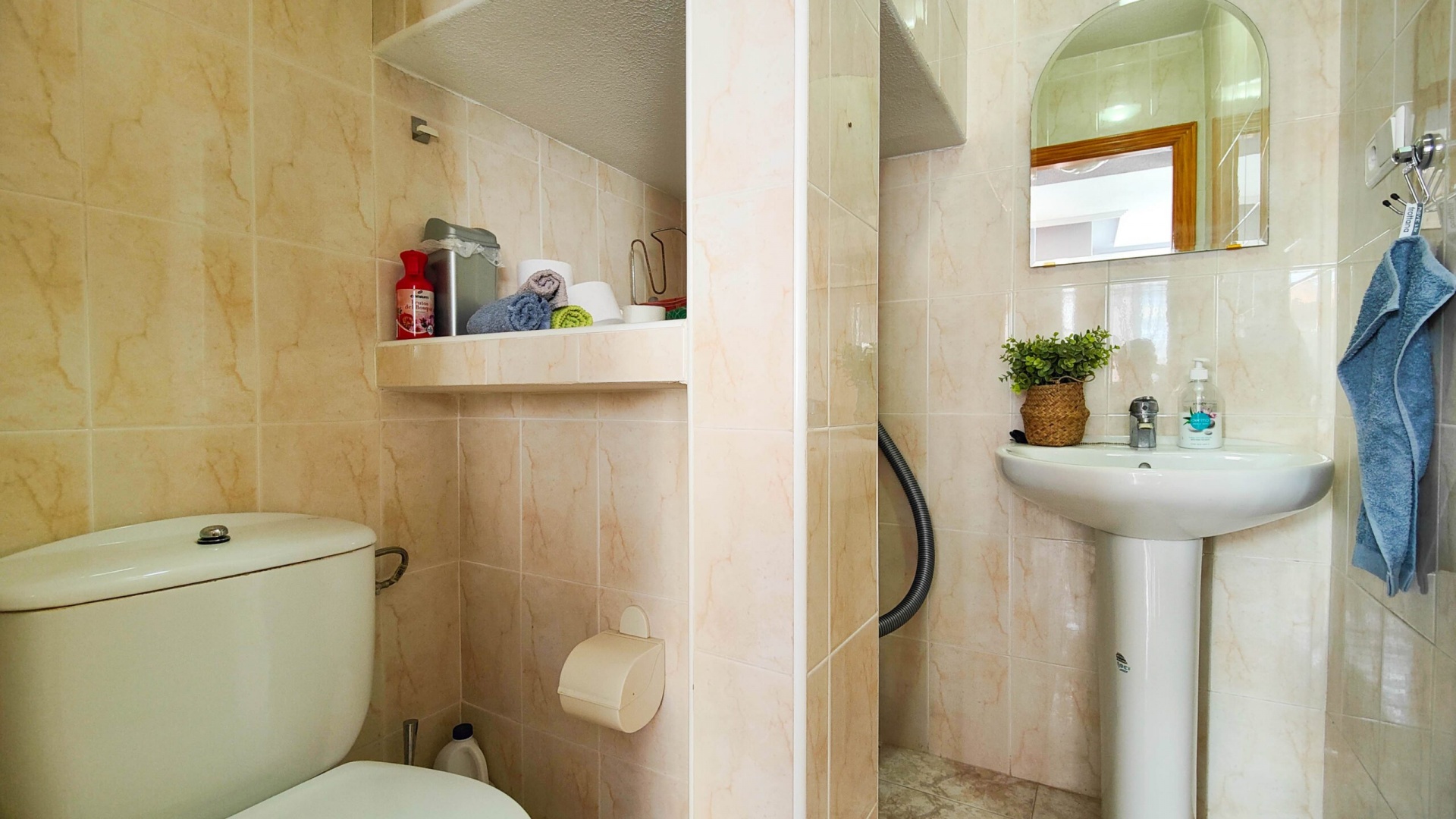 Resale - Villa - Los Altos