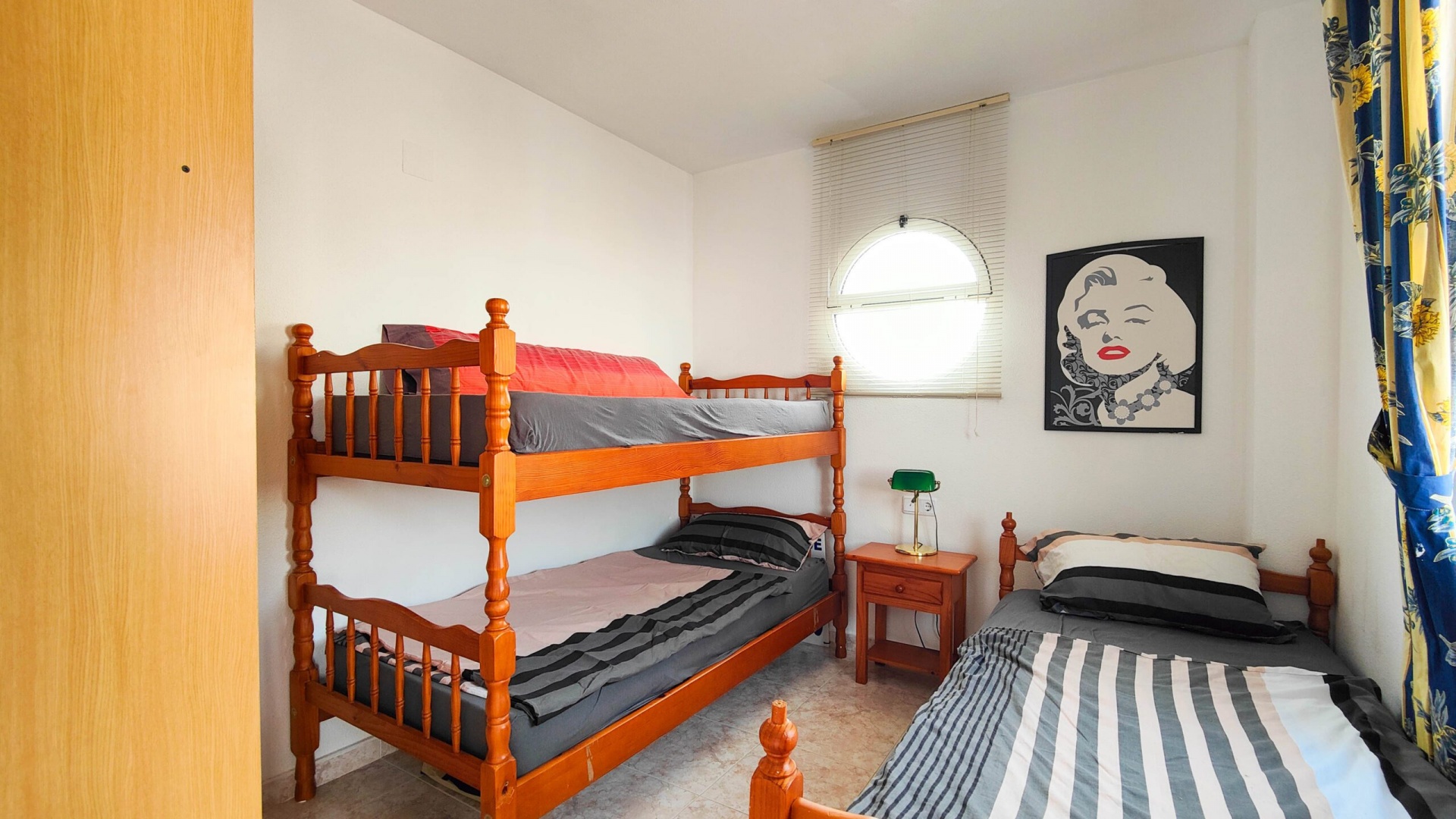 Resale - Villa - Los Altos