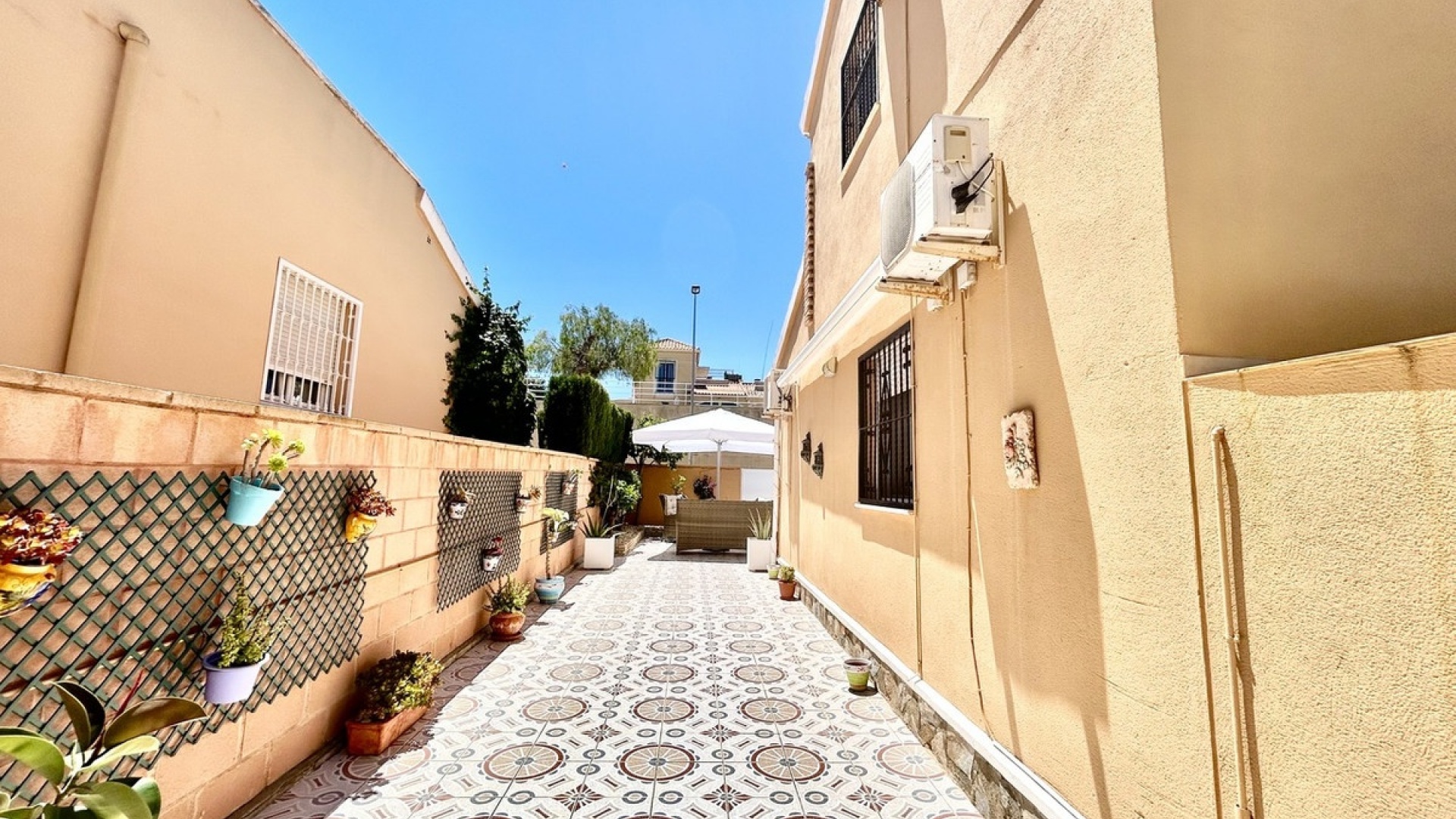 Resale - Villa - Los Balcones - Costa Blanca South